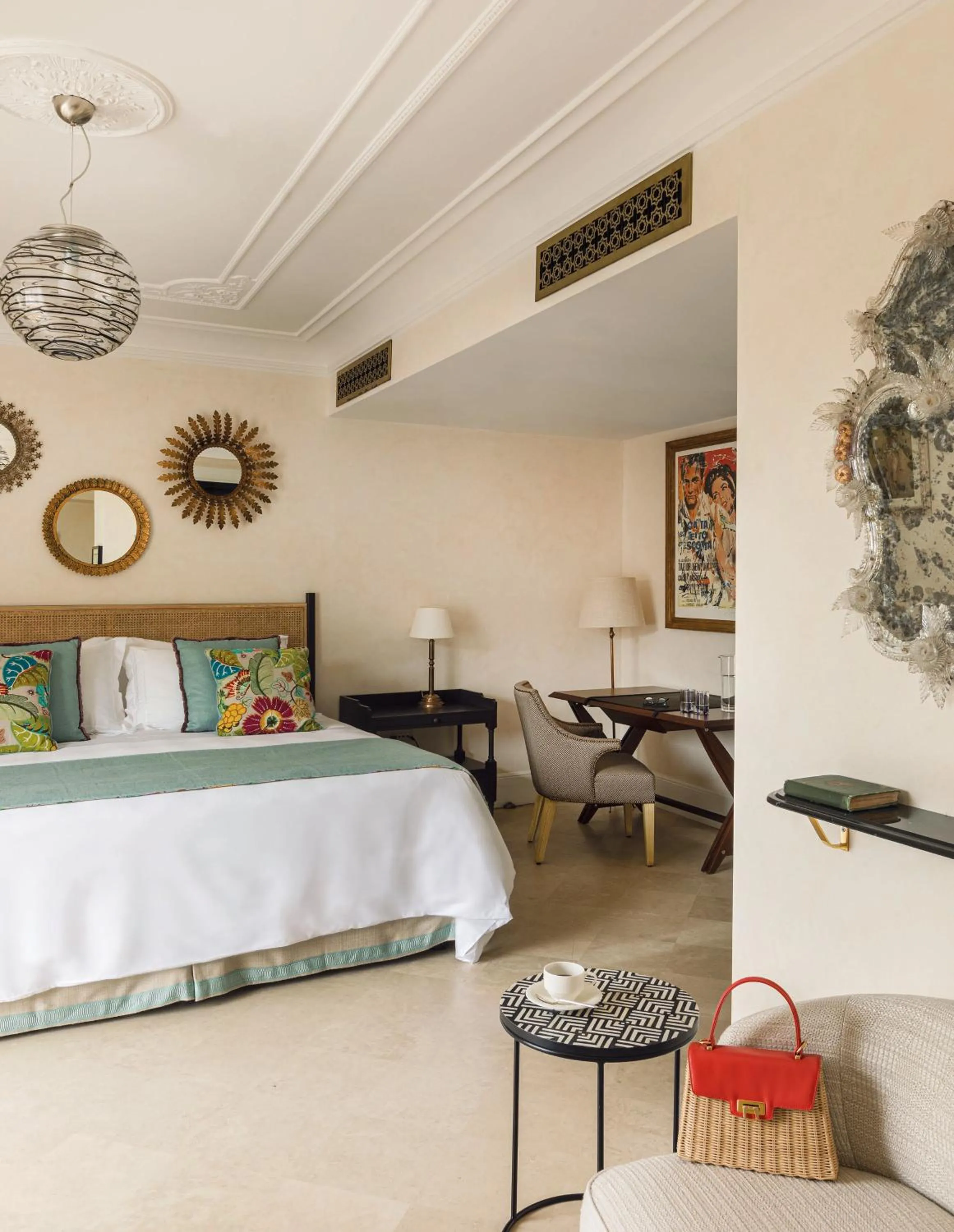 Bedroom, Bed in Villa Sant'Andrea, A Belmond Hotel, Taormina Mare