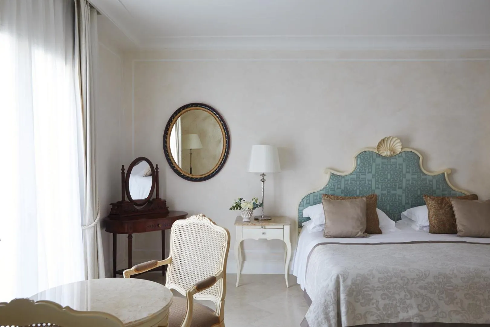 Bedroom, Bed in Villa Sant'Andrea, A Belmond Hotel, Taormina Mare