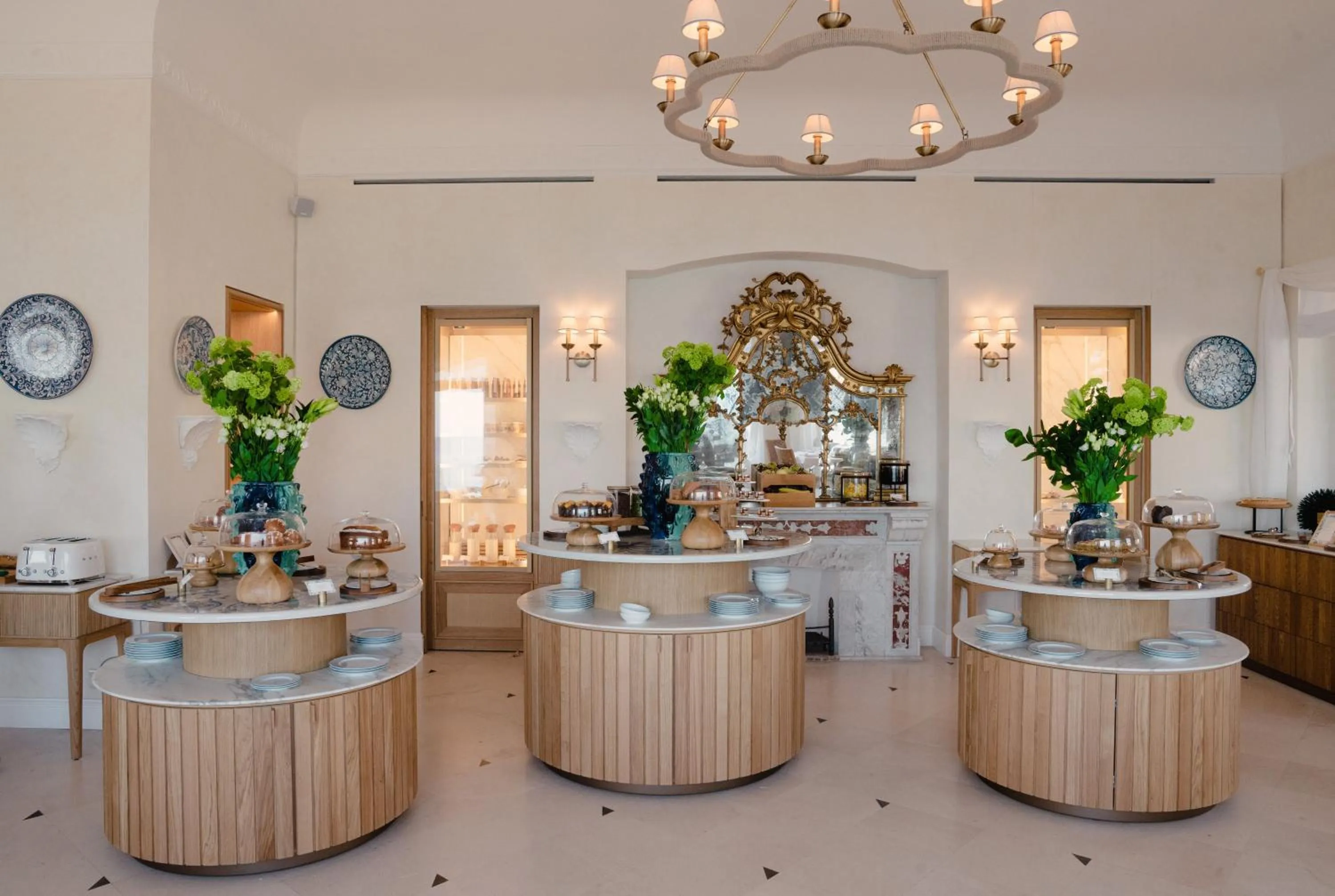 Breakfast in Villa Sant'Andrea, A Belmond Hotel, Taormina Mare