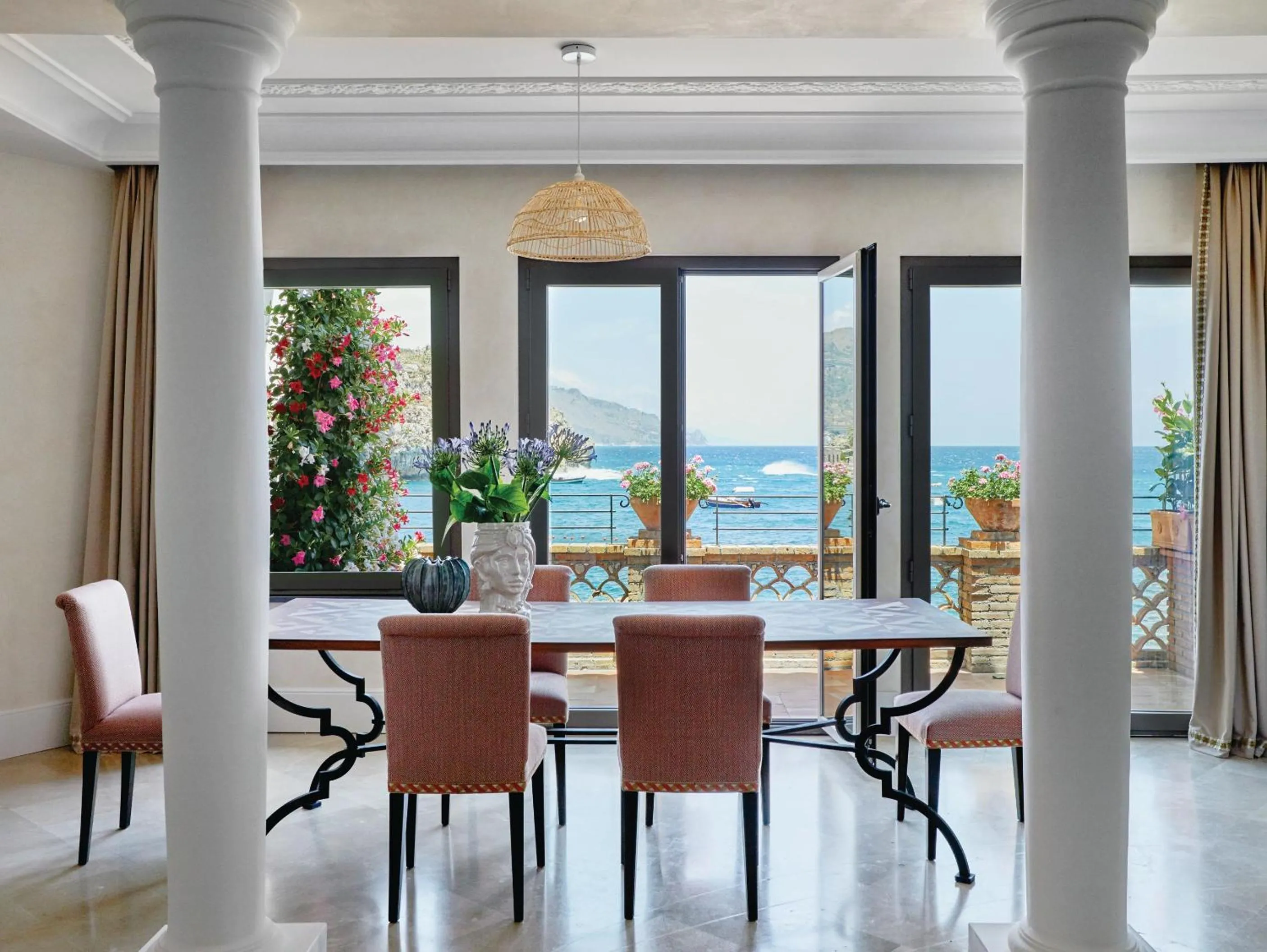 Living room in Villa Sant'Andrea, A Belmond Hotel, Taormina Mare
