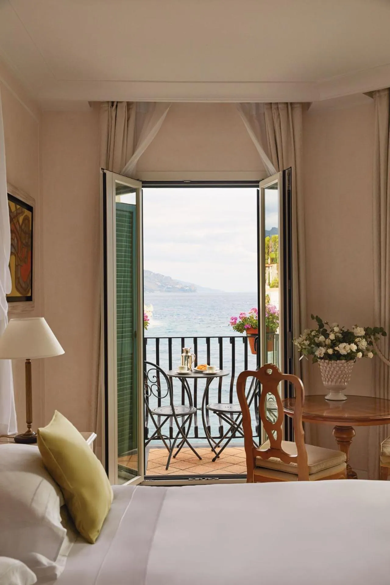 Balcony/Terrace, Bed in Villa Sant'Andrea, A Belmond Hotel, Taormina Mare