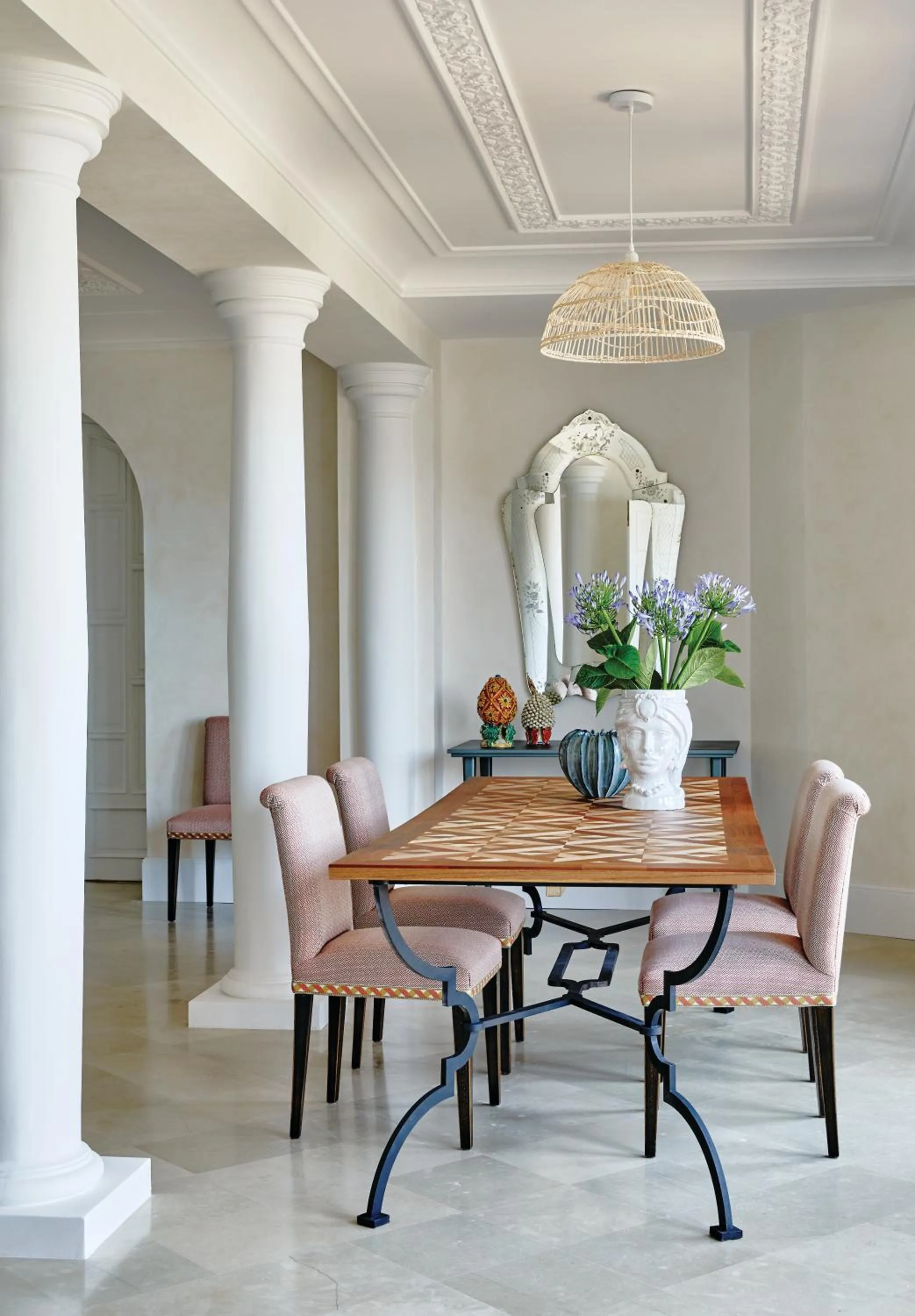 Living room in Villa Sant'Andrea, A Belmond Hotel, Taormina Mare