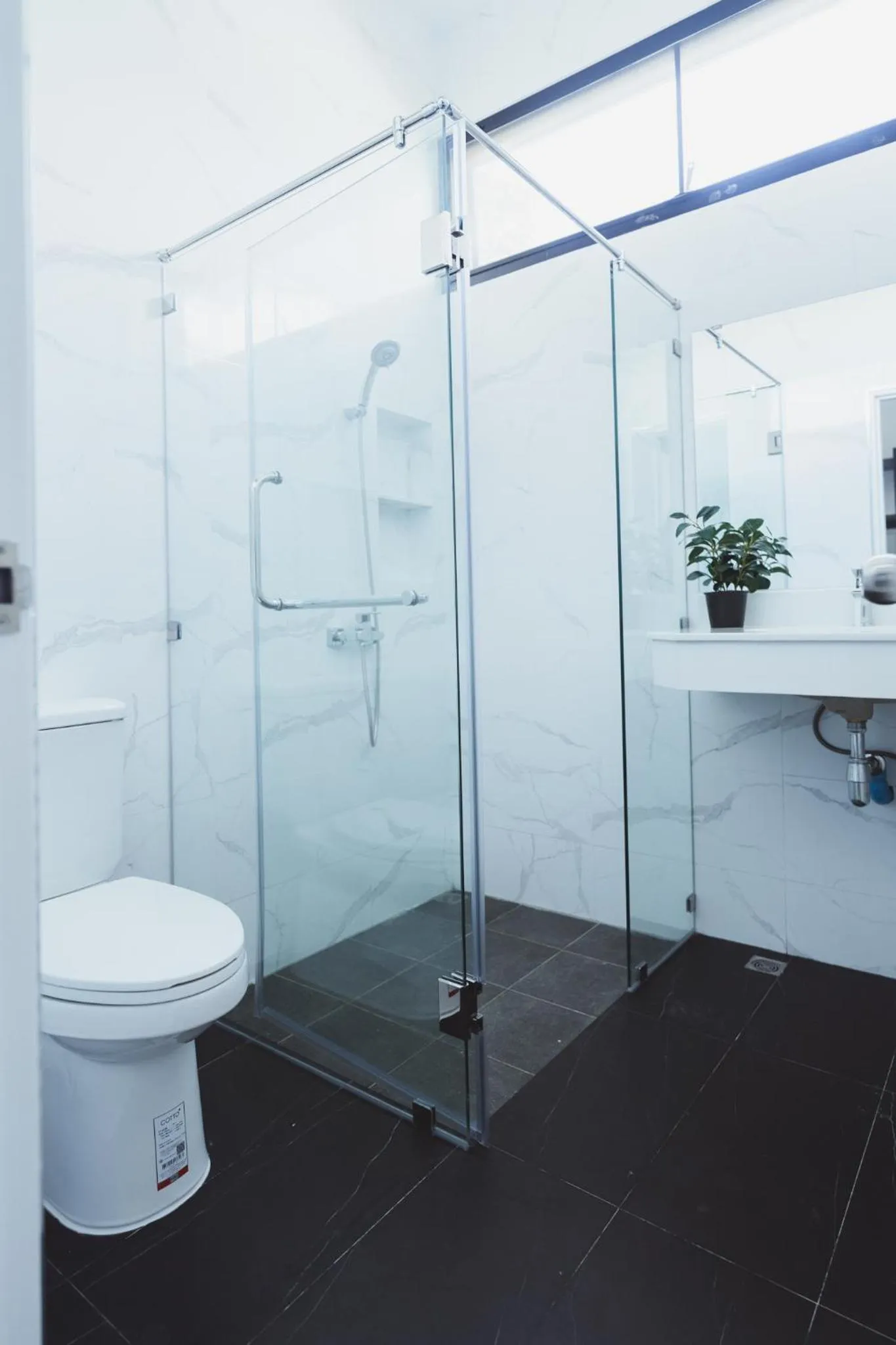 Toilet in Baan Nern Khao Resort Pattaya