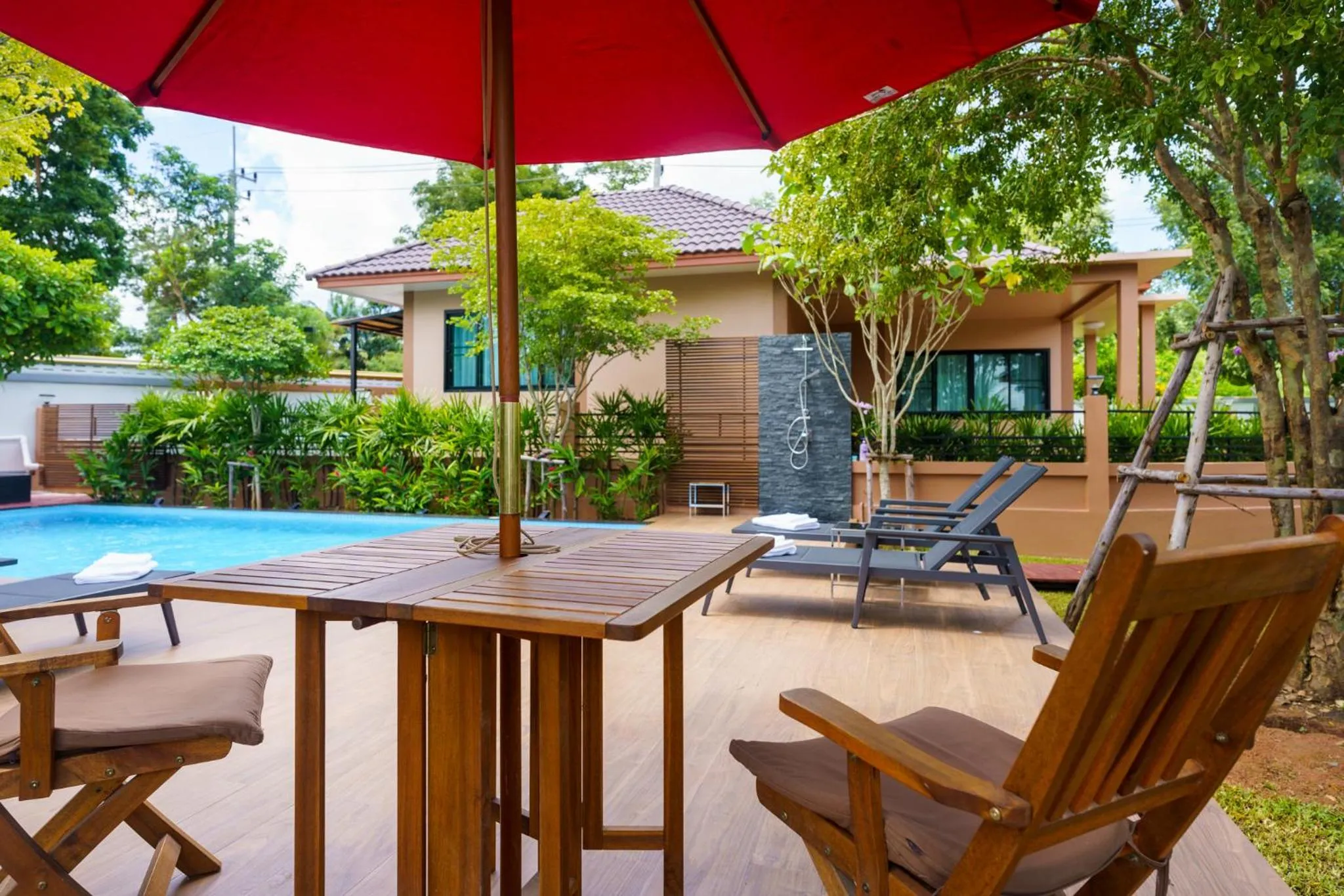 Swimming pool in Baan Nern Khao Resort Pattaya