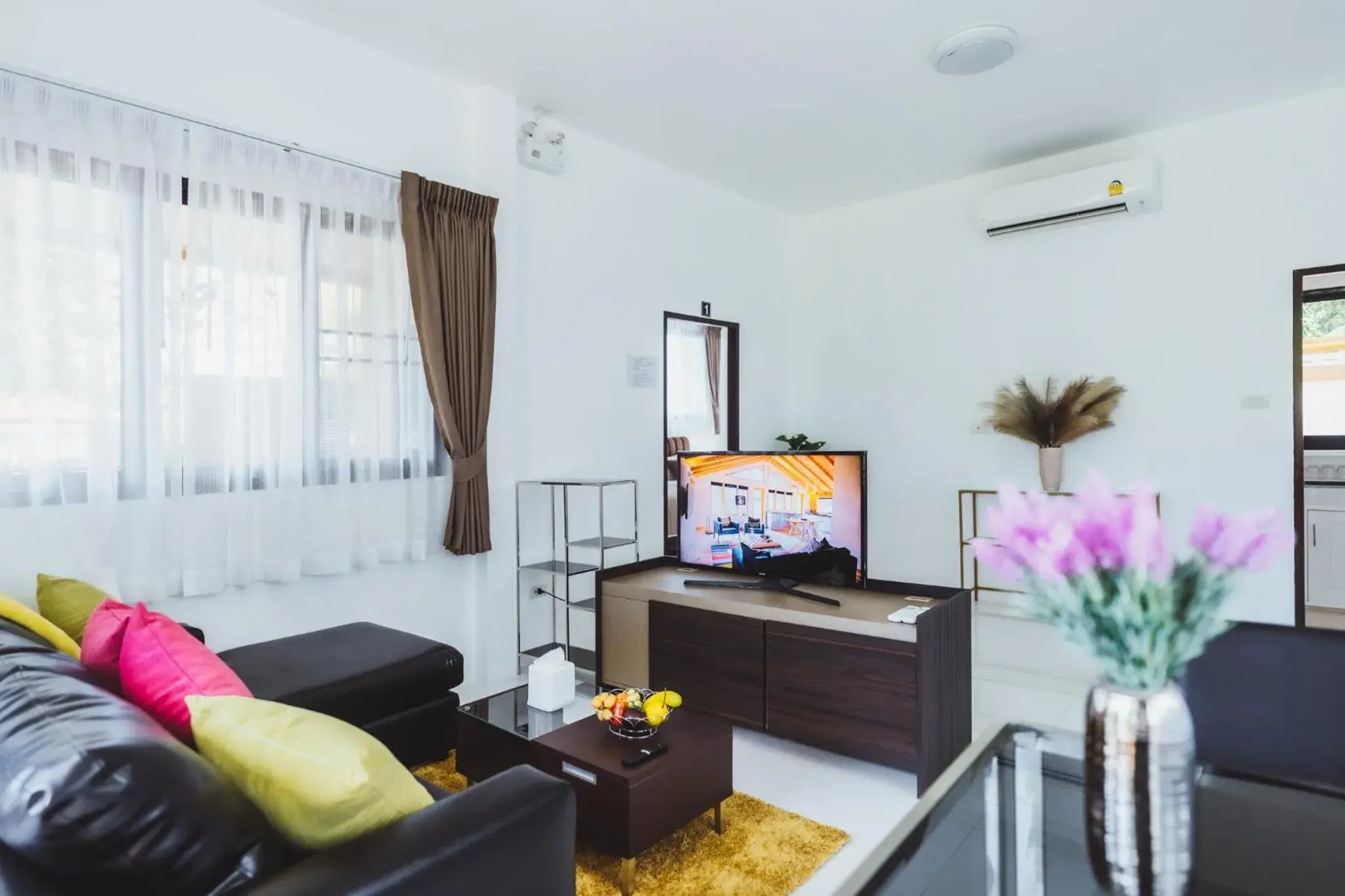 Living room in Baan Nern Khao Resort Pattaya Living room in Baan Nern Khao Resort Pattaya