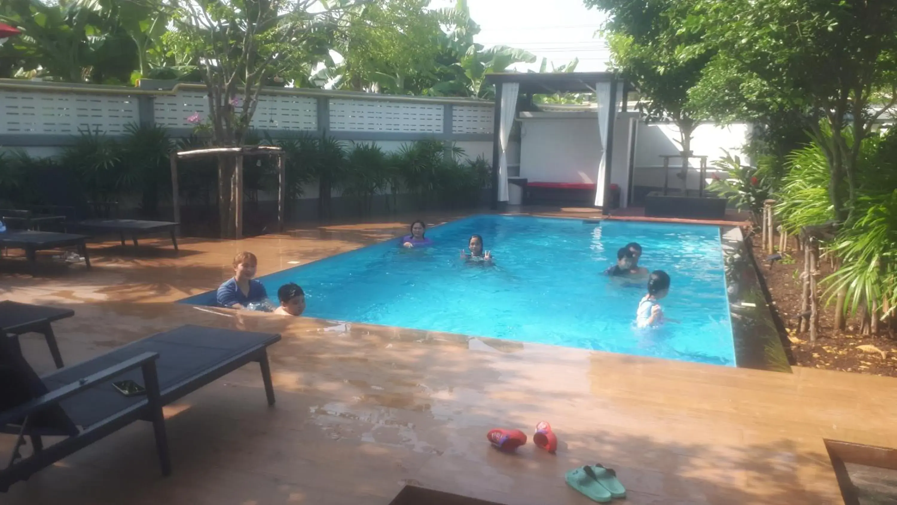 Swimming pool in Baan Nern Khao Resort Pattaya Swimming pool in Baan Nern Khao Resort Pattaya