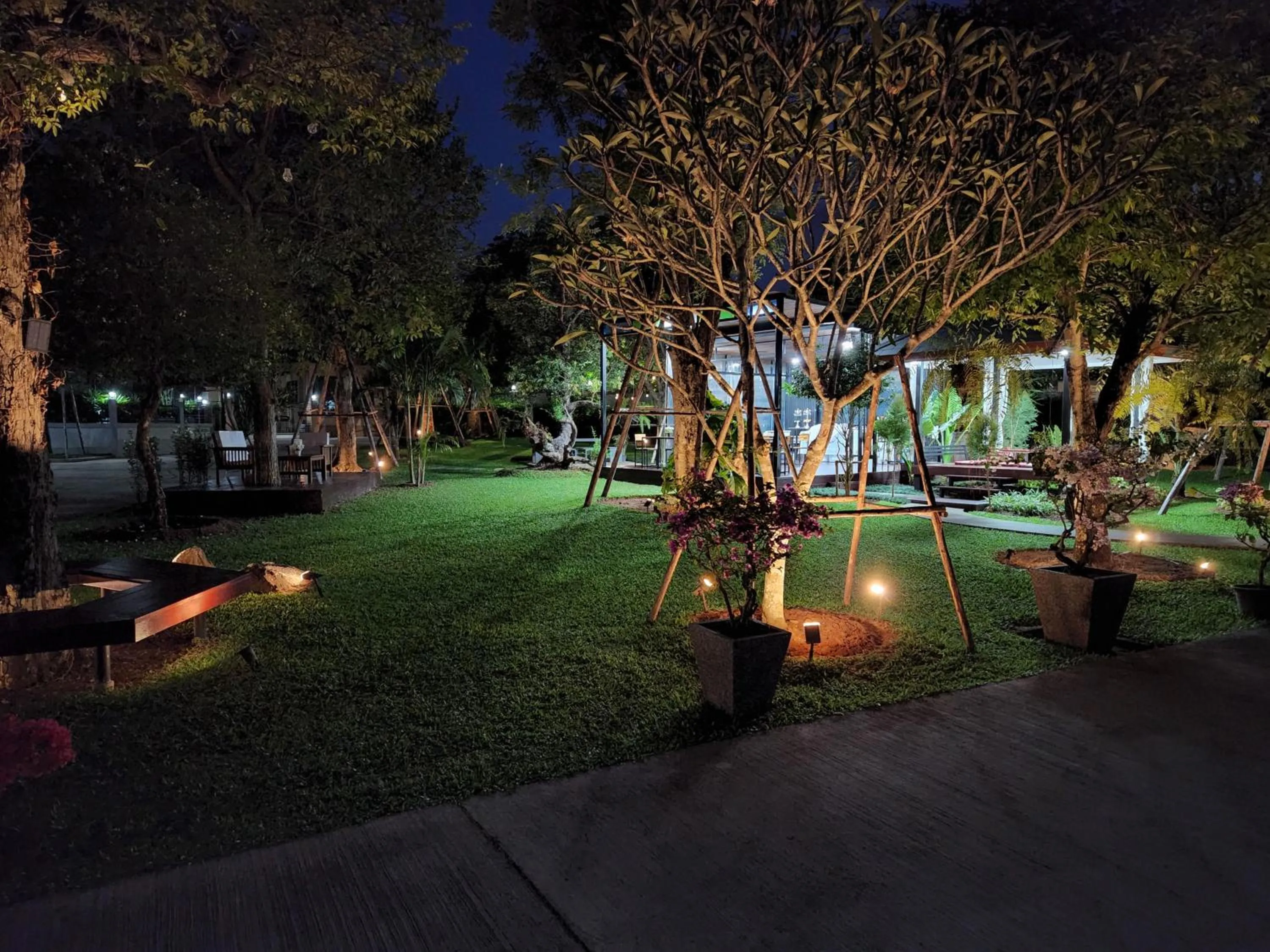 Garden view in Baan Nern Khao Resort Pattaya
