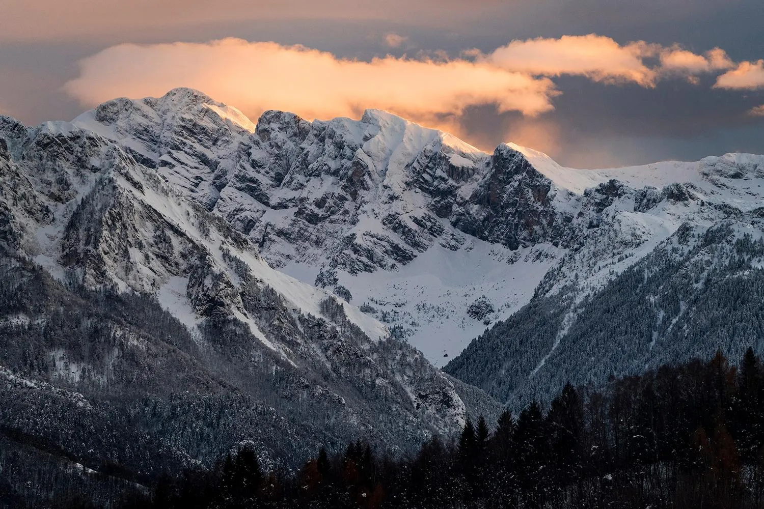 Natural landscape in IDUEVAGAMONDI - Ospitalità Rurale Famigliare di Montagna