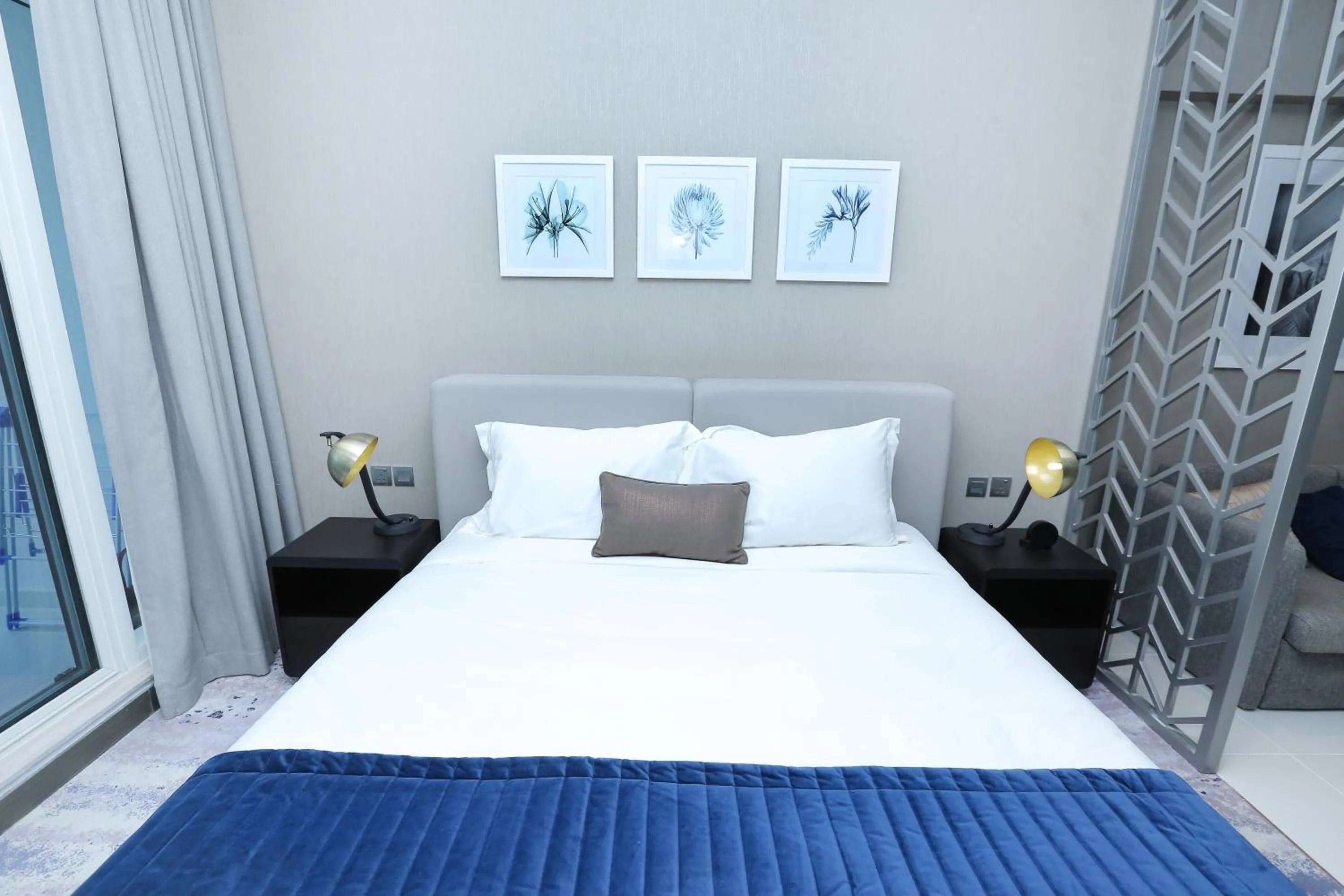 Bed in DAMAC MAISON PRIVE