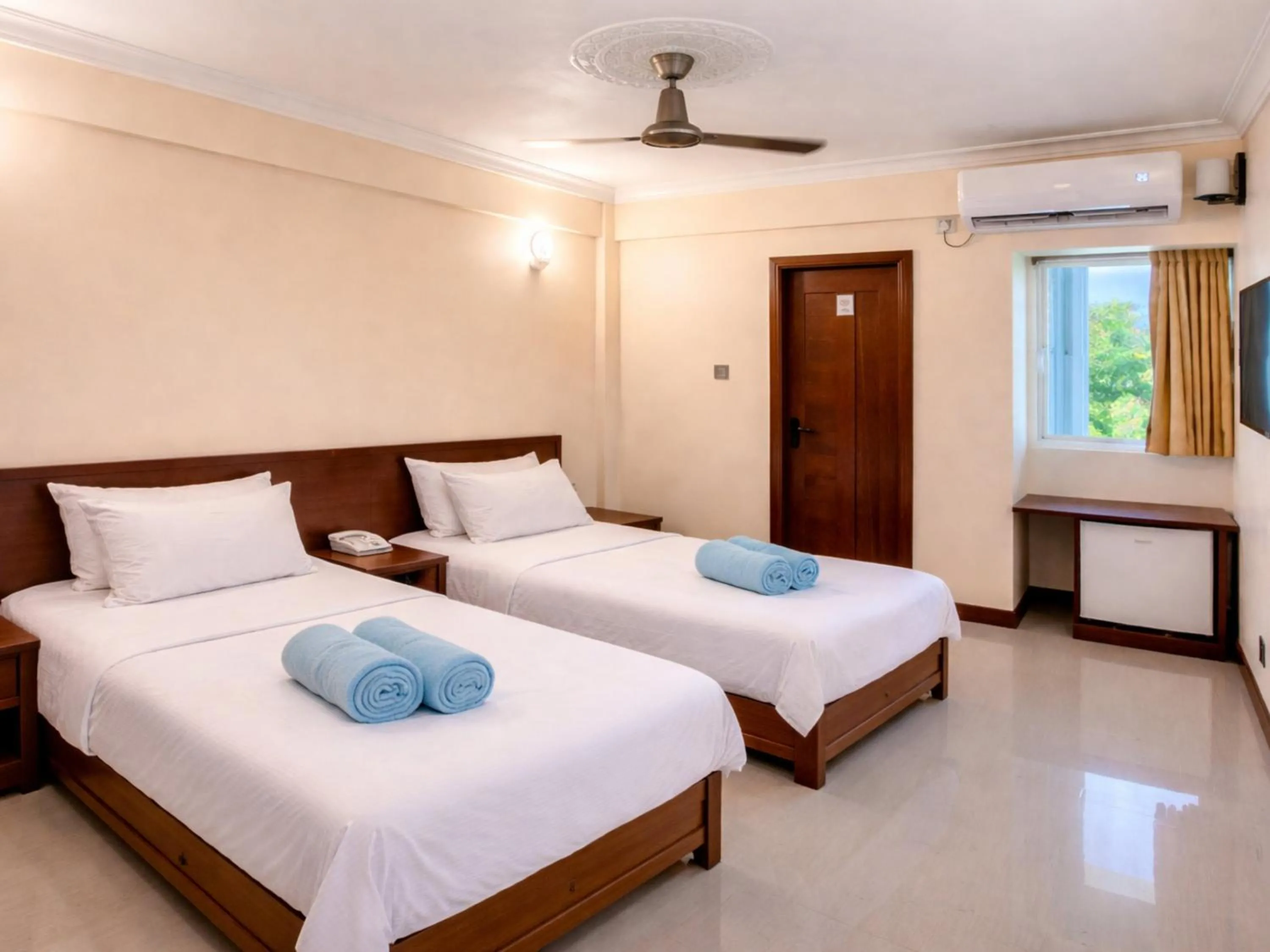 Double Room in Noah Private Beach House