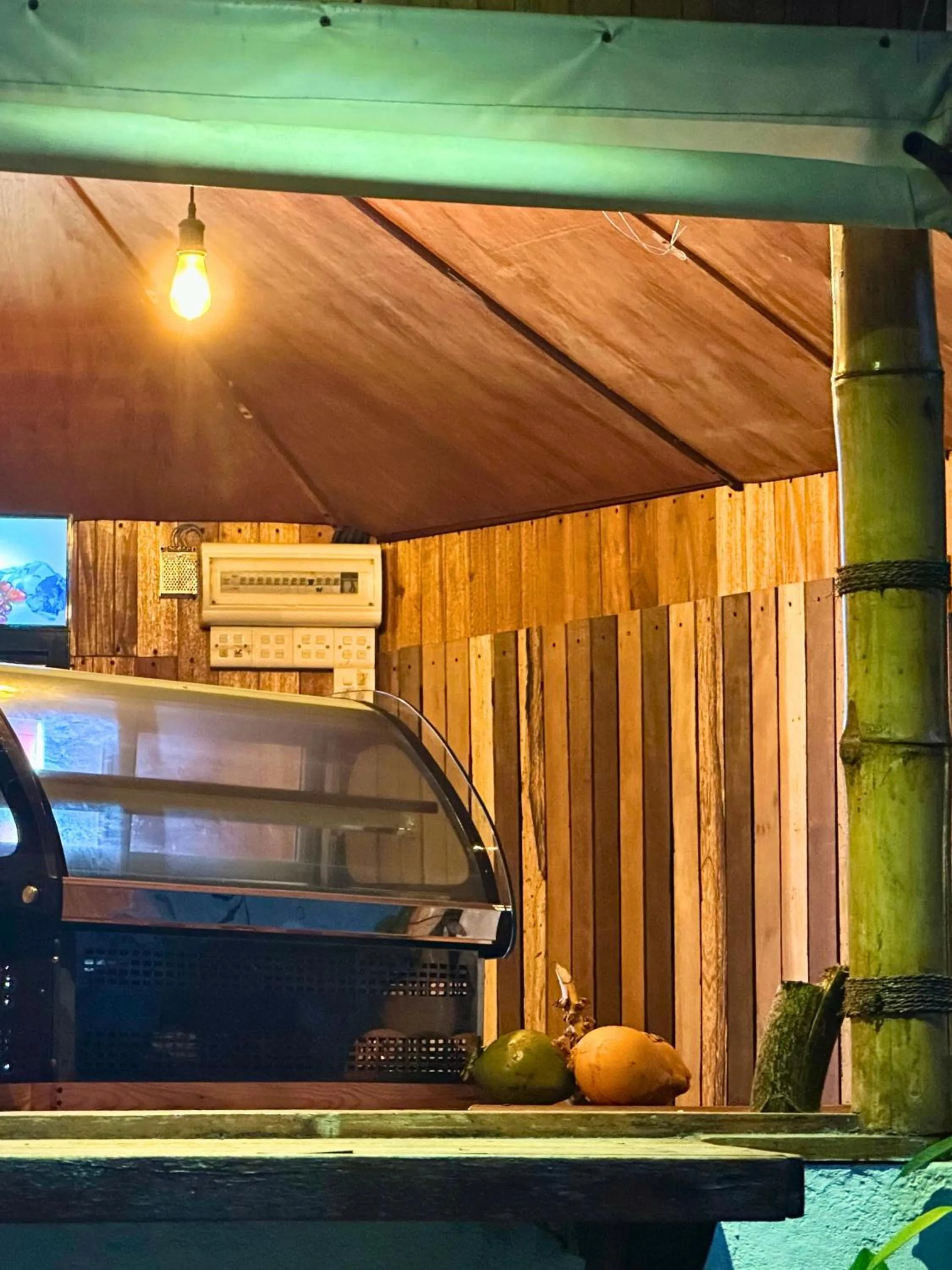 Restaurant/places to eat in Noah Private Beach House