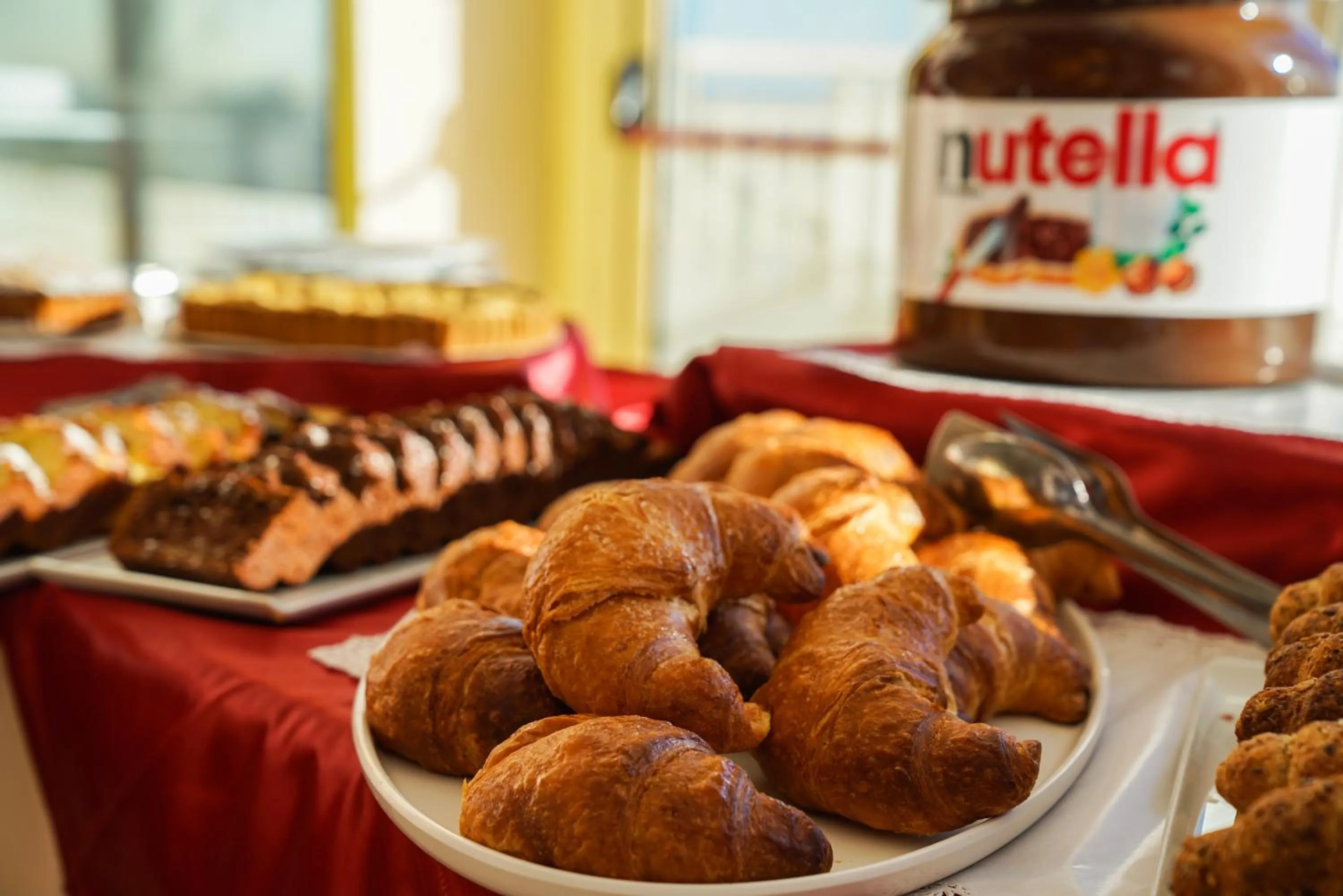 Restaurant/places to eat in Hotel Imperial Beach - Dada Hotels