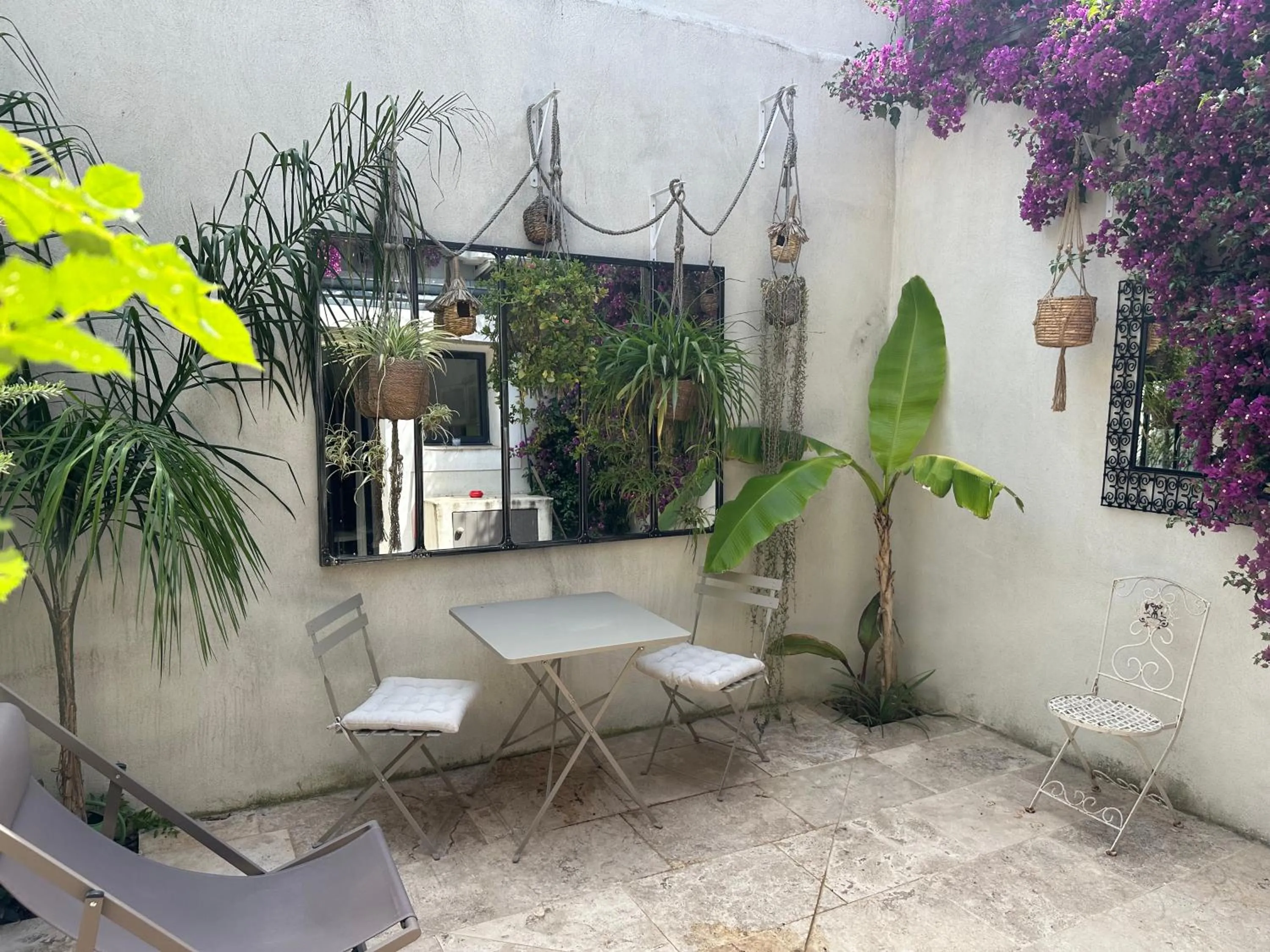 Appartements 3 étoiles terrasse ou patio intra-muros