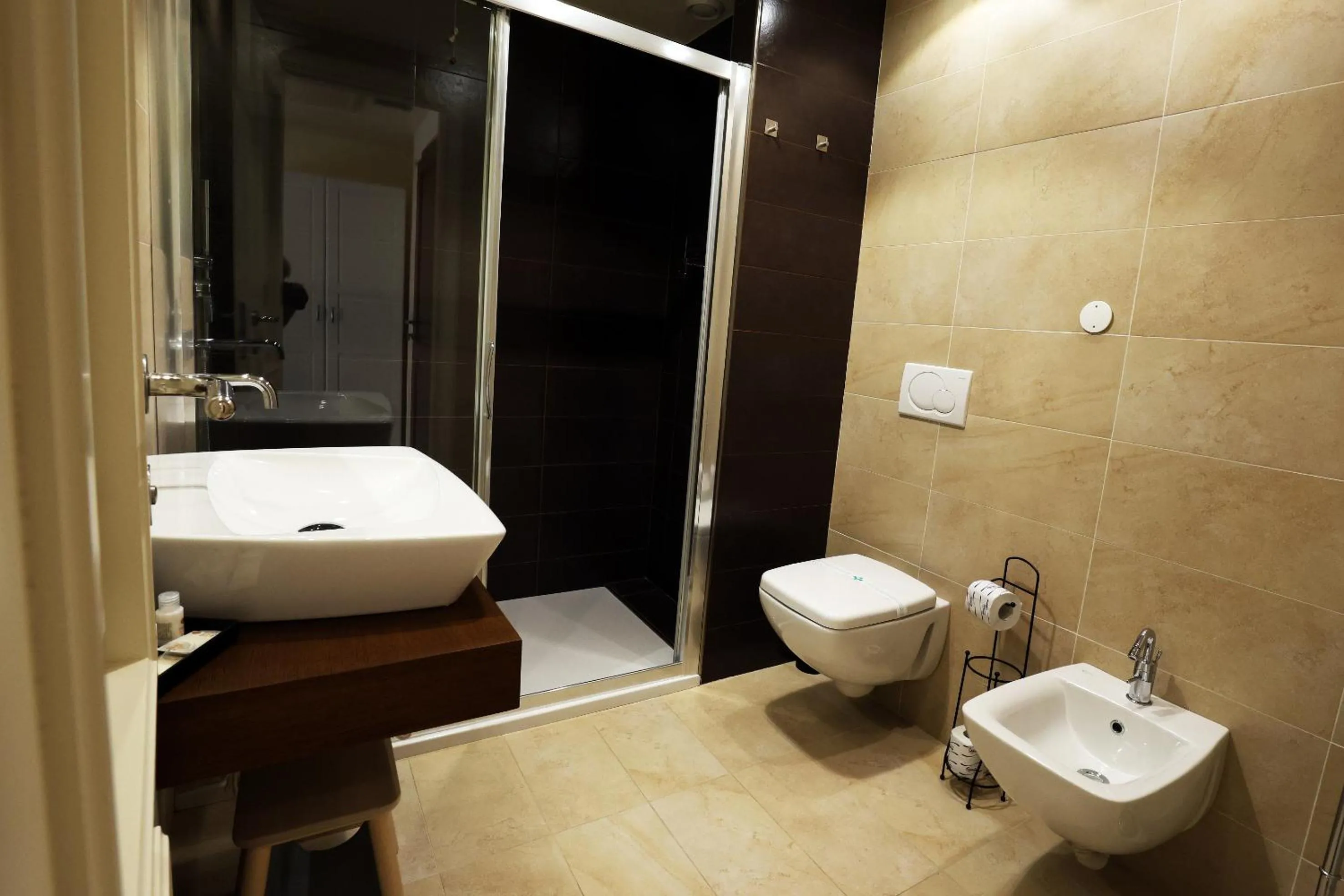 Shower in Verdello Home Savoca