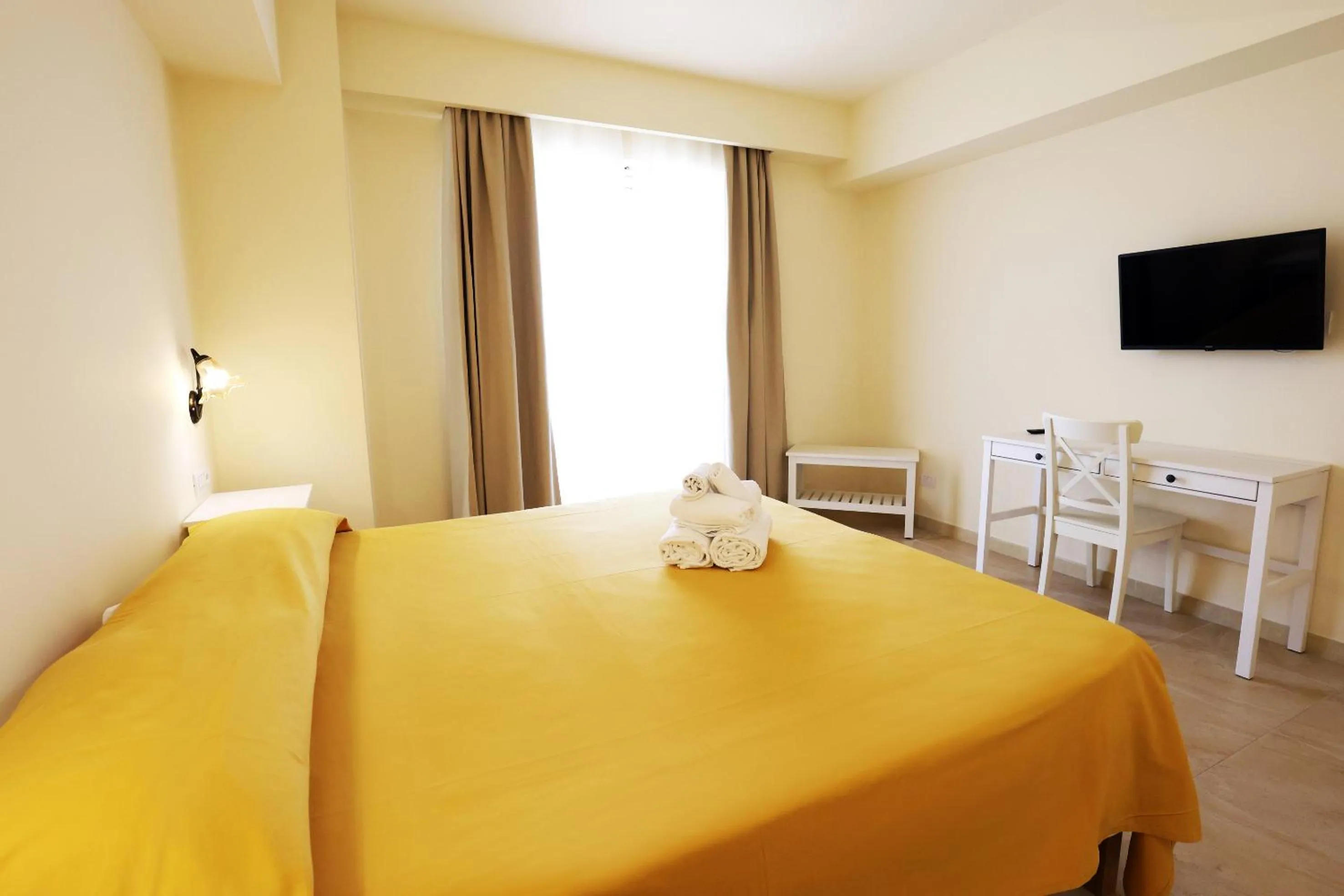 Bedroom, Bed in Verdello Home Savoca