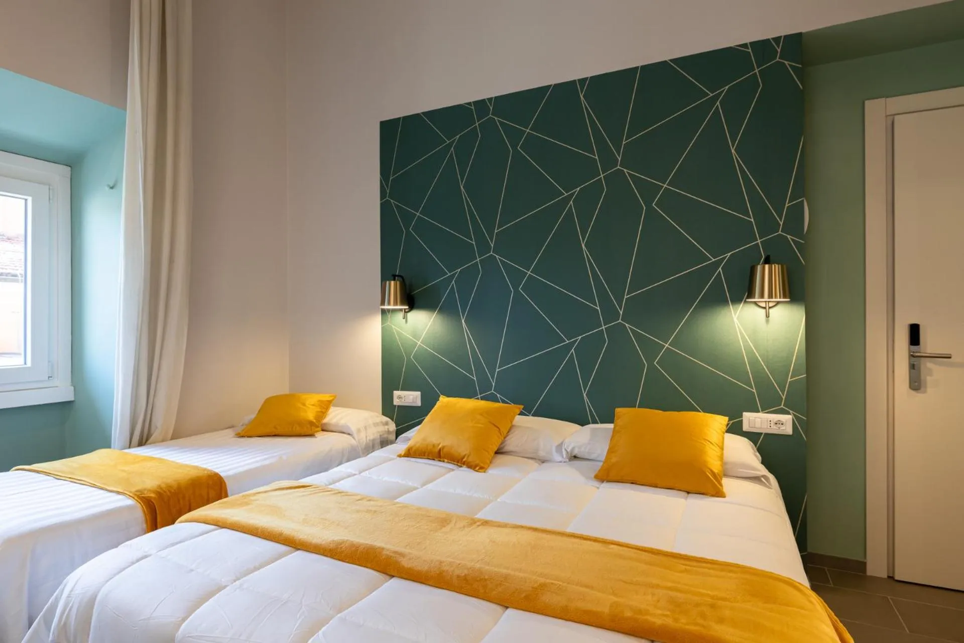 Bedroom, Bed in New Morpheus Rooms