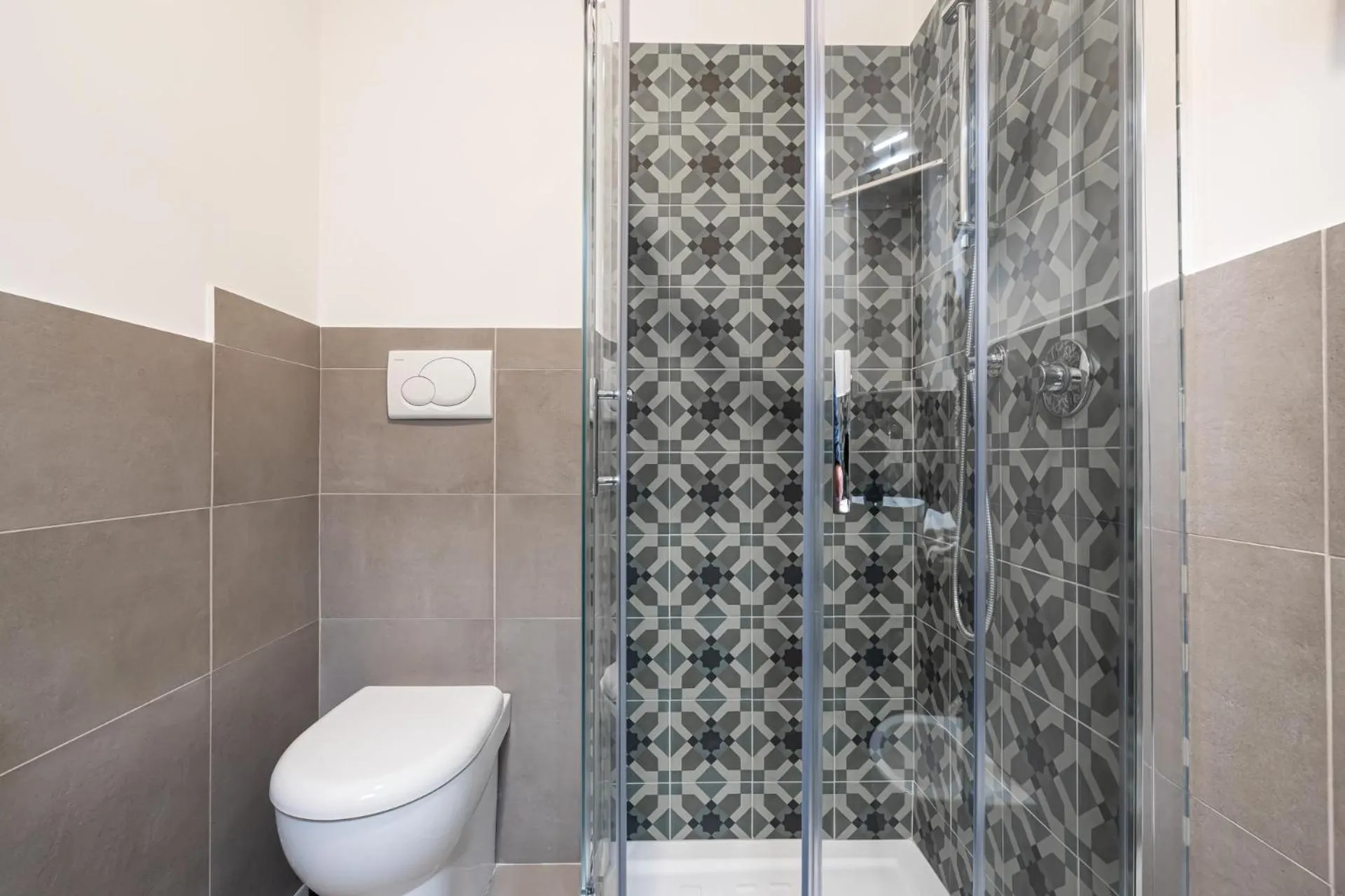 Shower in New Morpheus Rooms