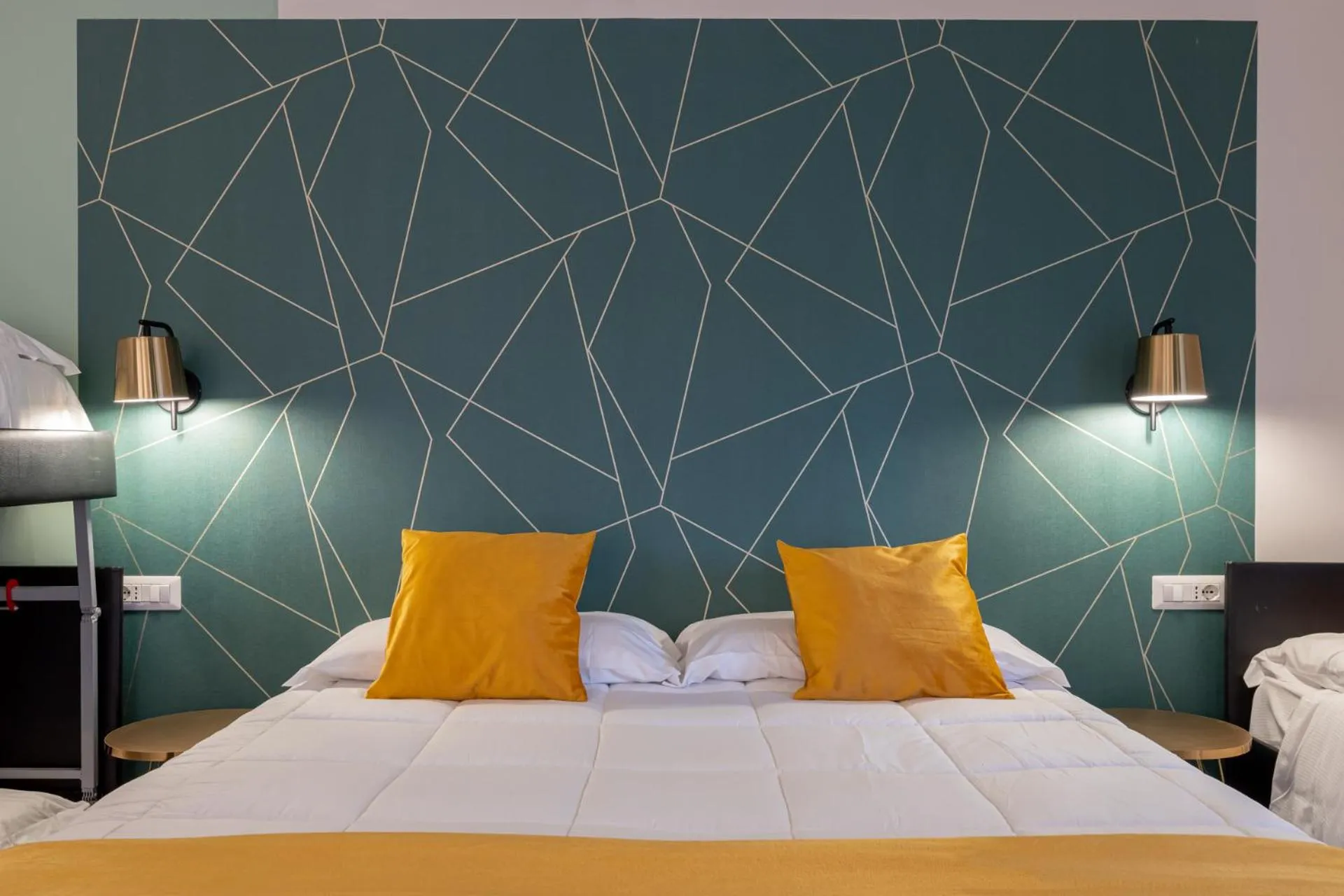 Bedroom, Bed in New Morpheus Rooms