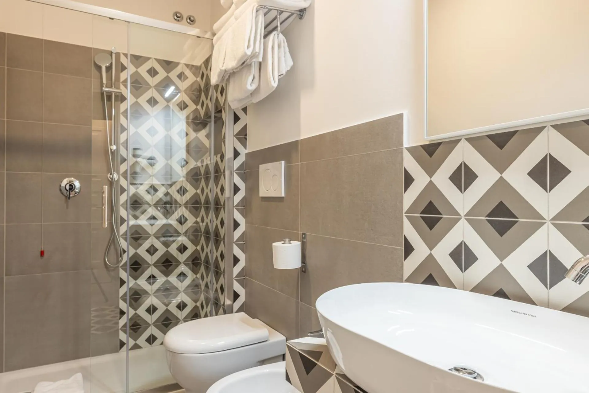 Shower in New Morpheus Rooms