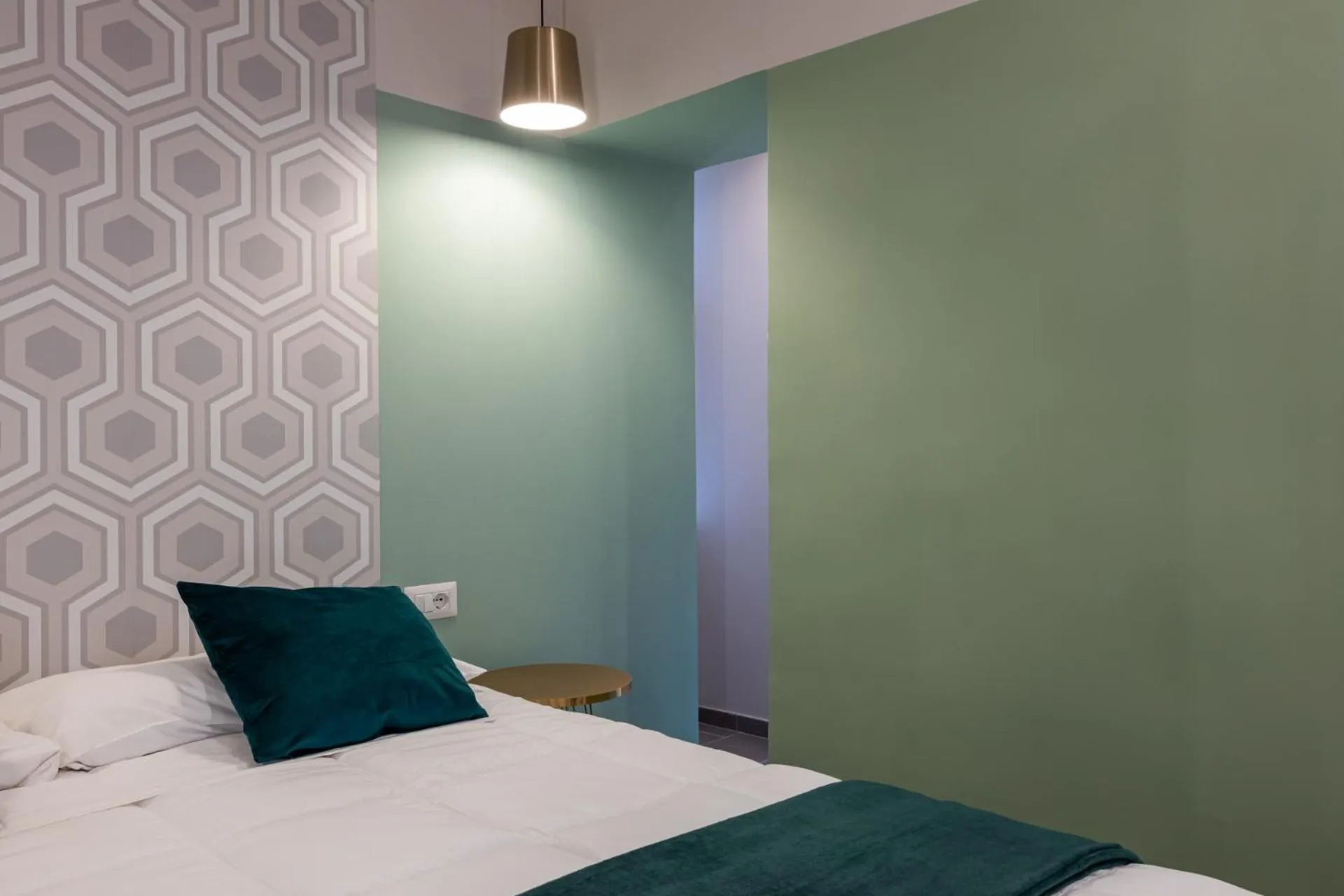 Bedroom, Bed in New Morpheus Rooms