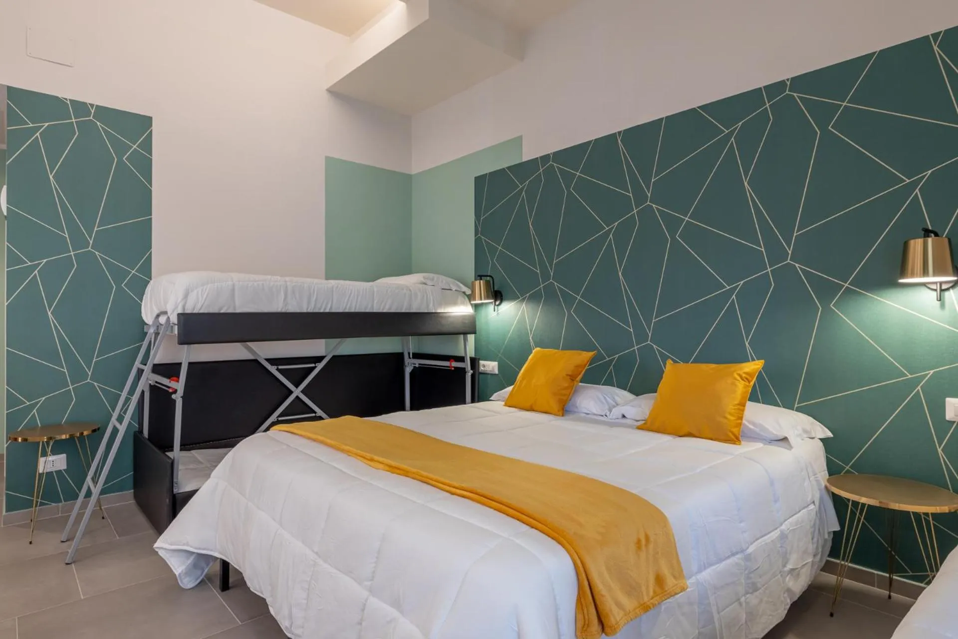 Bedroom, Bed in New Morpheus Rooms