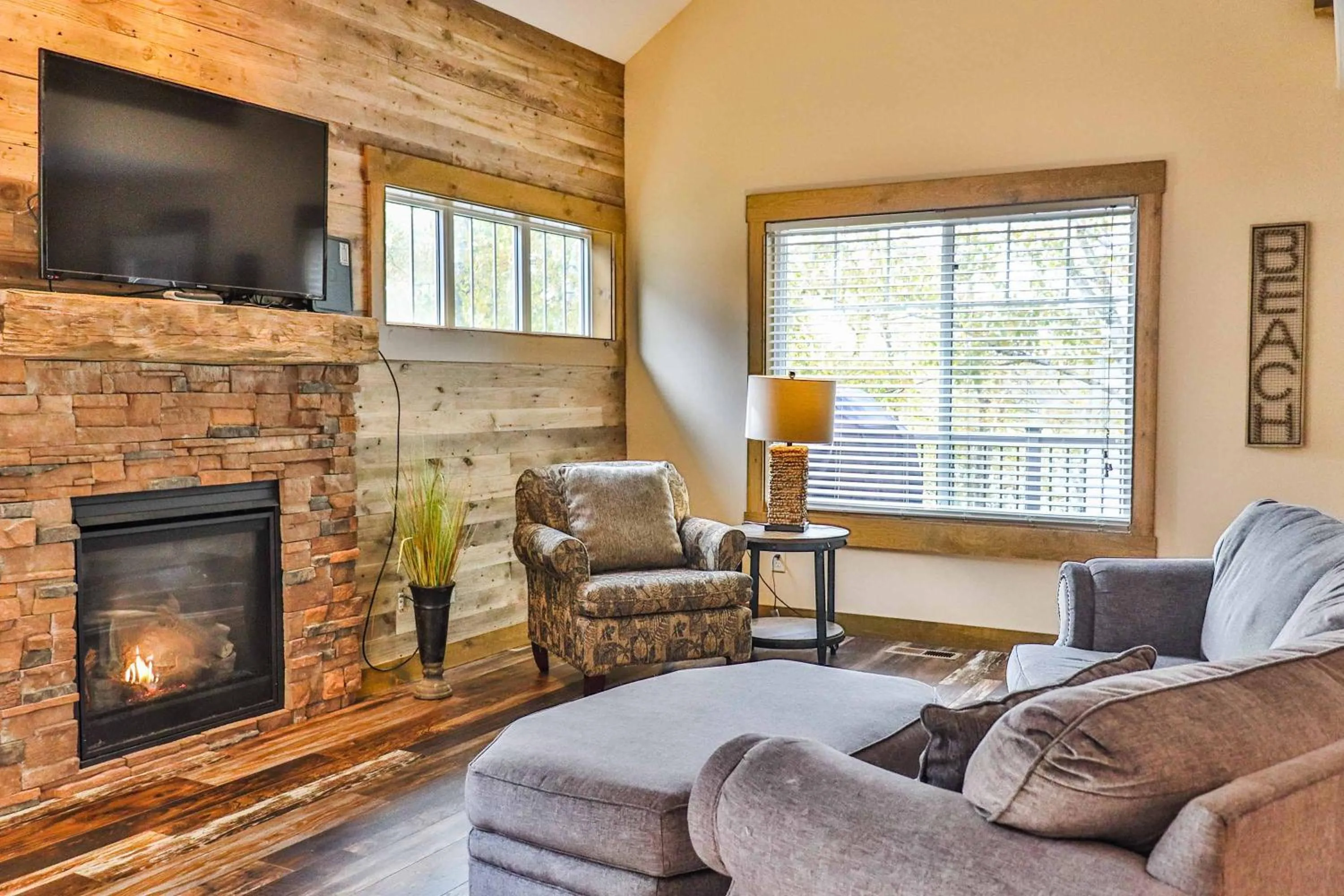 Living room in Lost Lake Lodge
