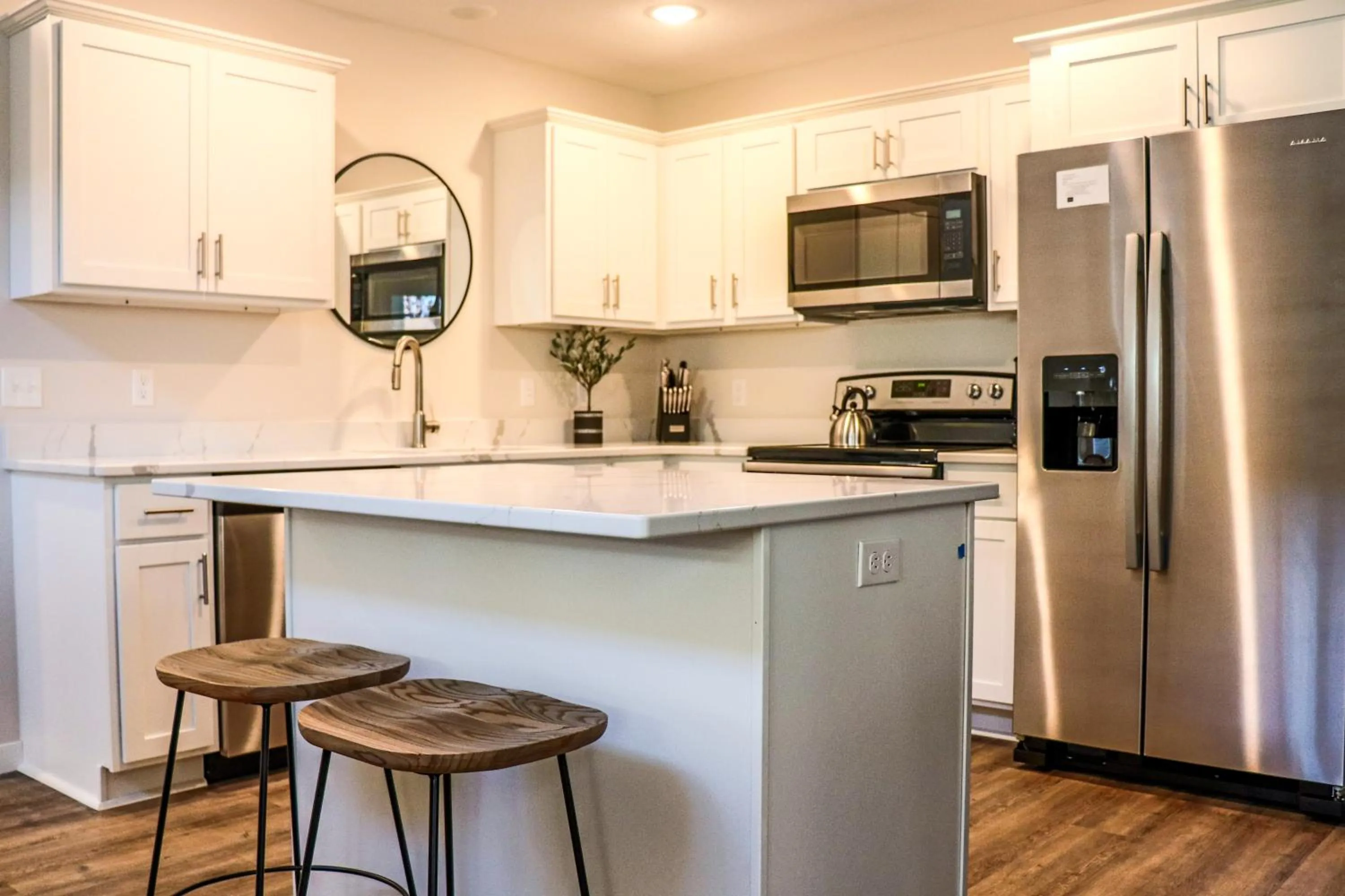 Kitchen or kitchenette in Lost Lake Lodge