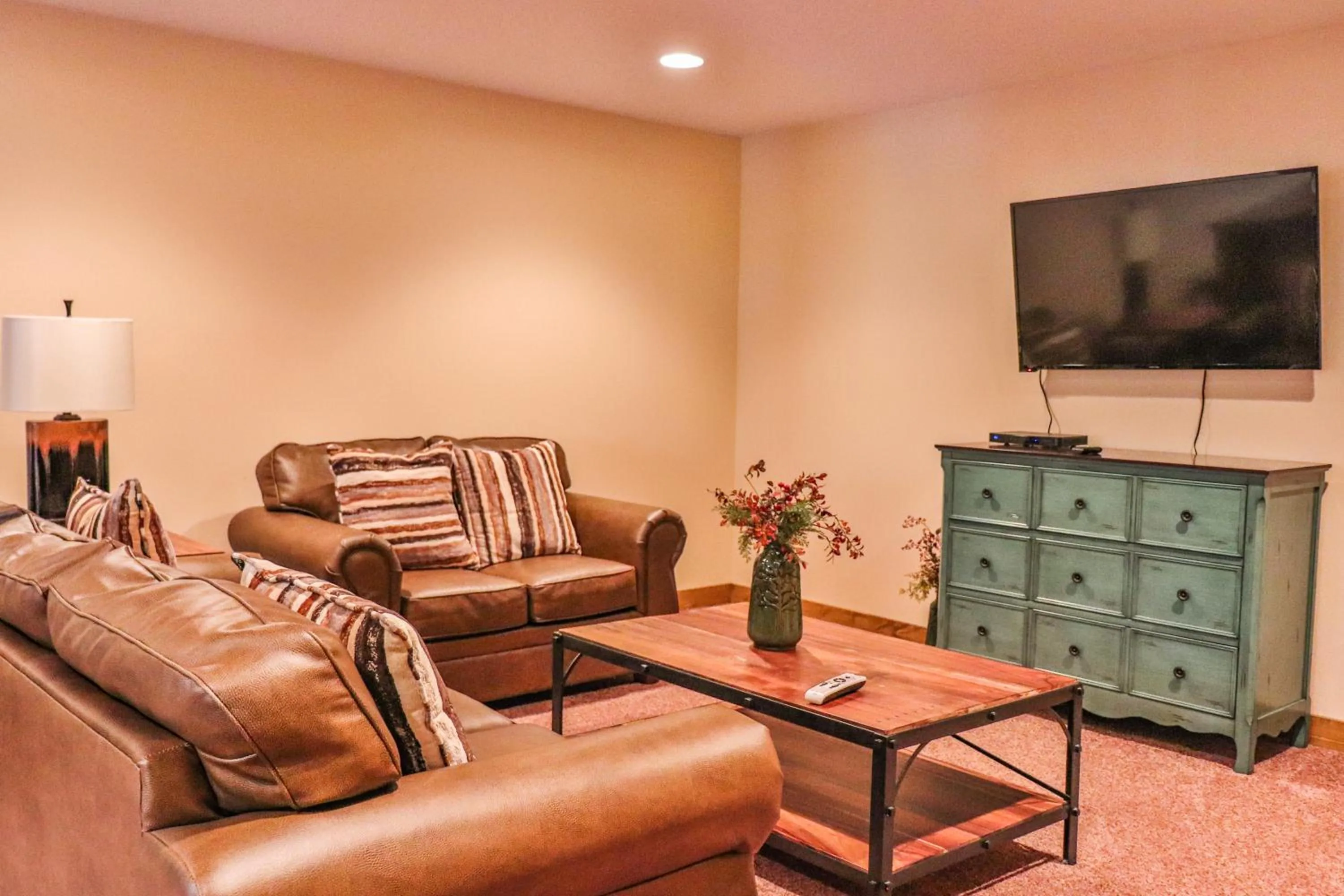 Living room in Lost Lake Lodge
