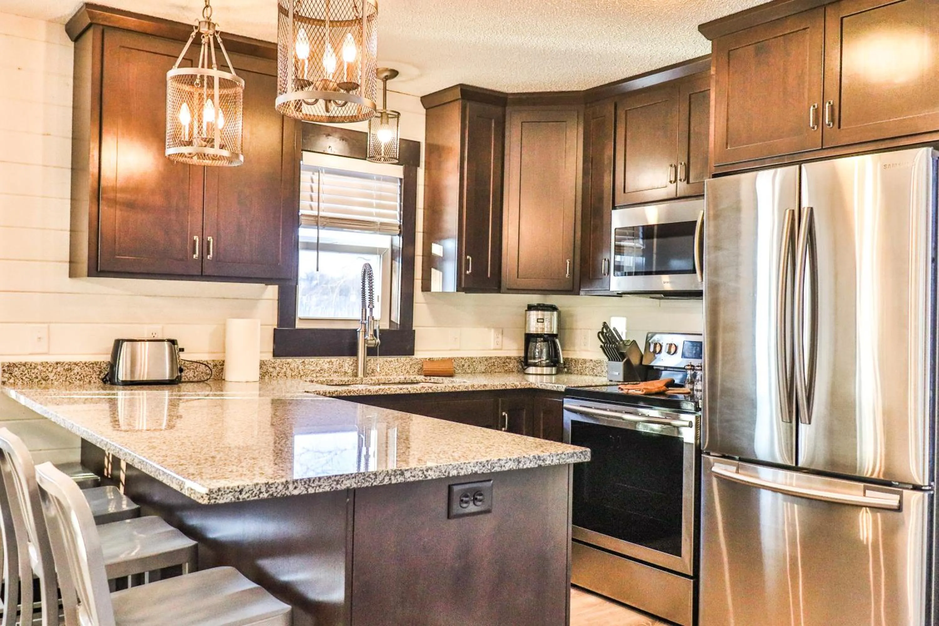 Kitchen or kitchenette in Lost Lake Lodge