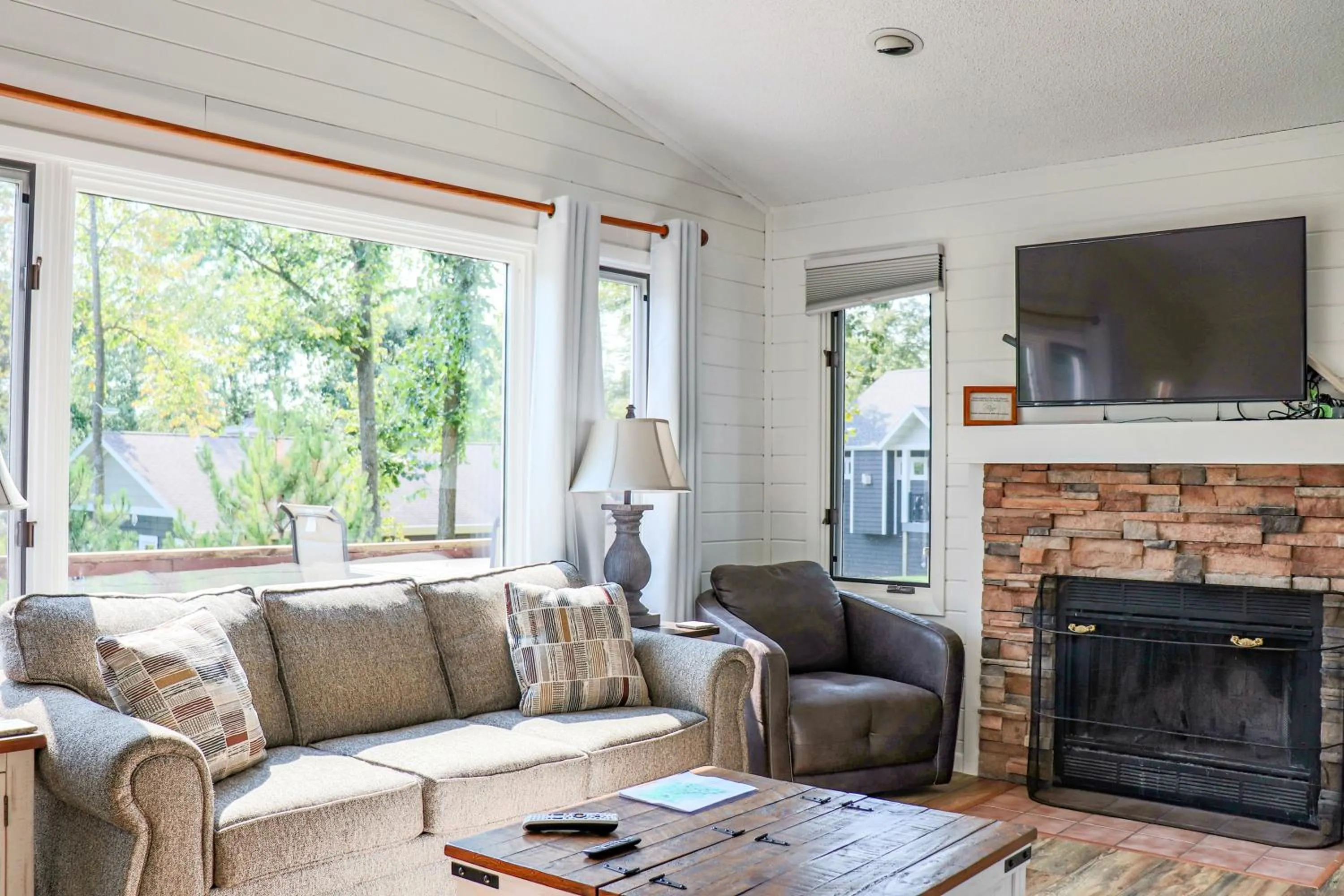 Living room in Lost Lake Lodge
