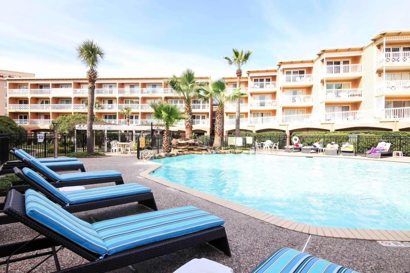Pool view in Crimson Beach Escape Ocean View-HotTub -Pool-LongStay - 1 Queen Bedroom plus Alcove bunk Beds and a Sofa