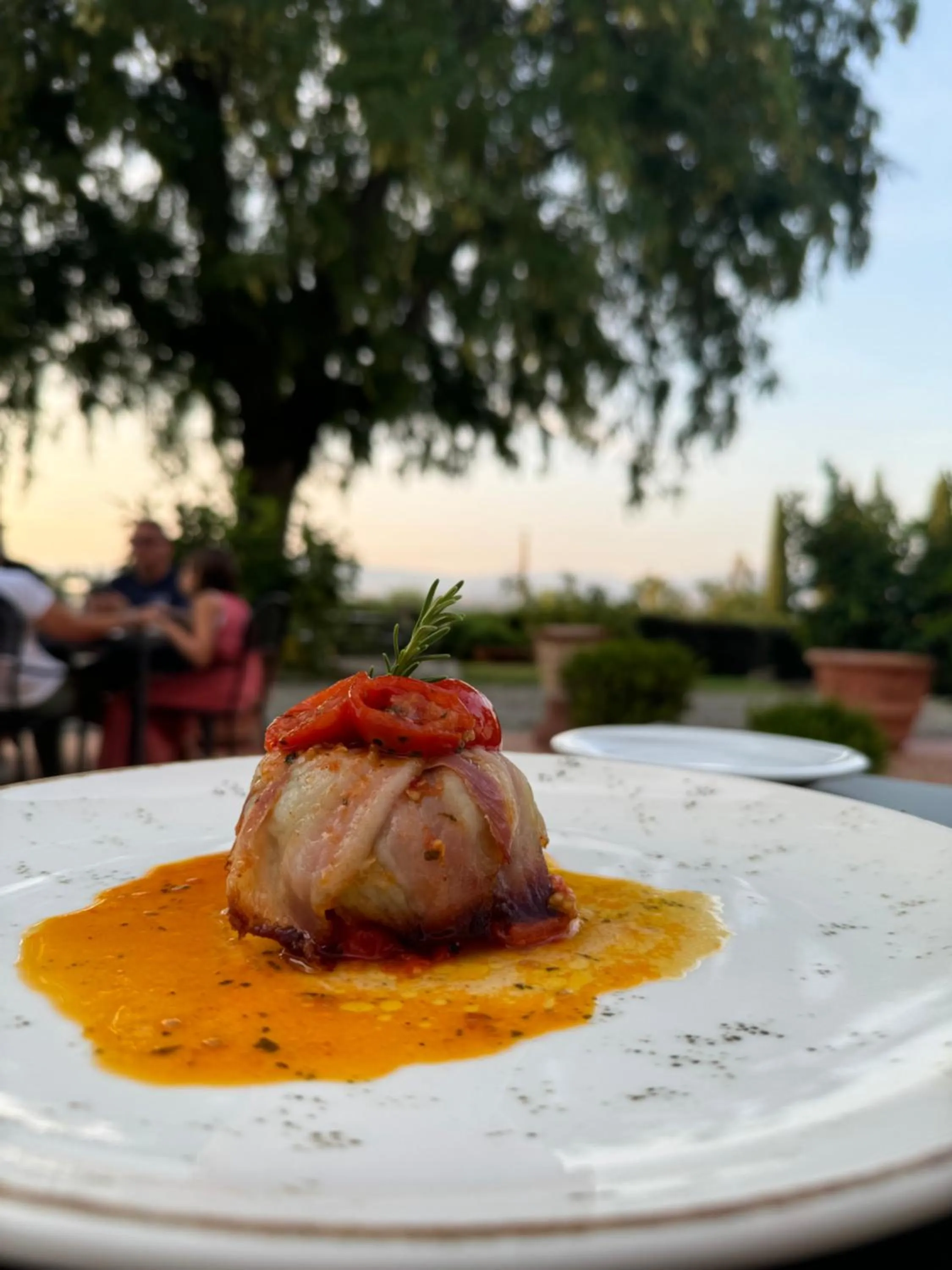 Restaurant/places to eat in Villa Castiglione