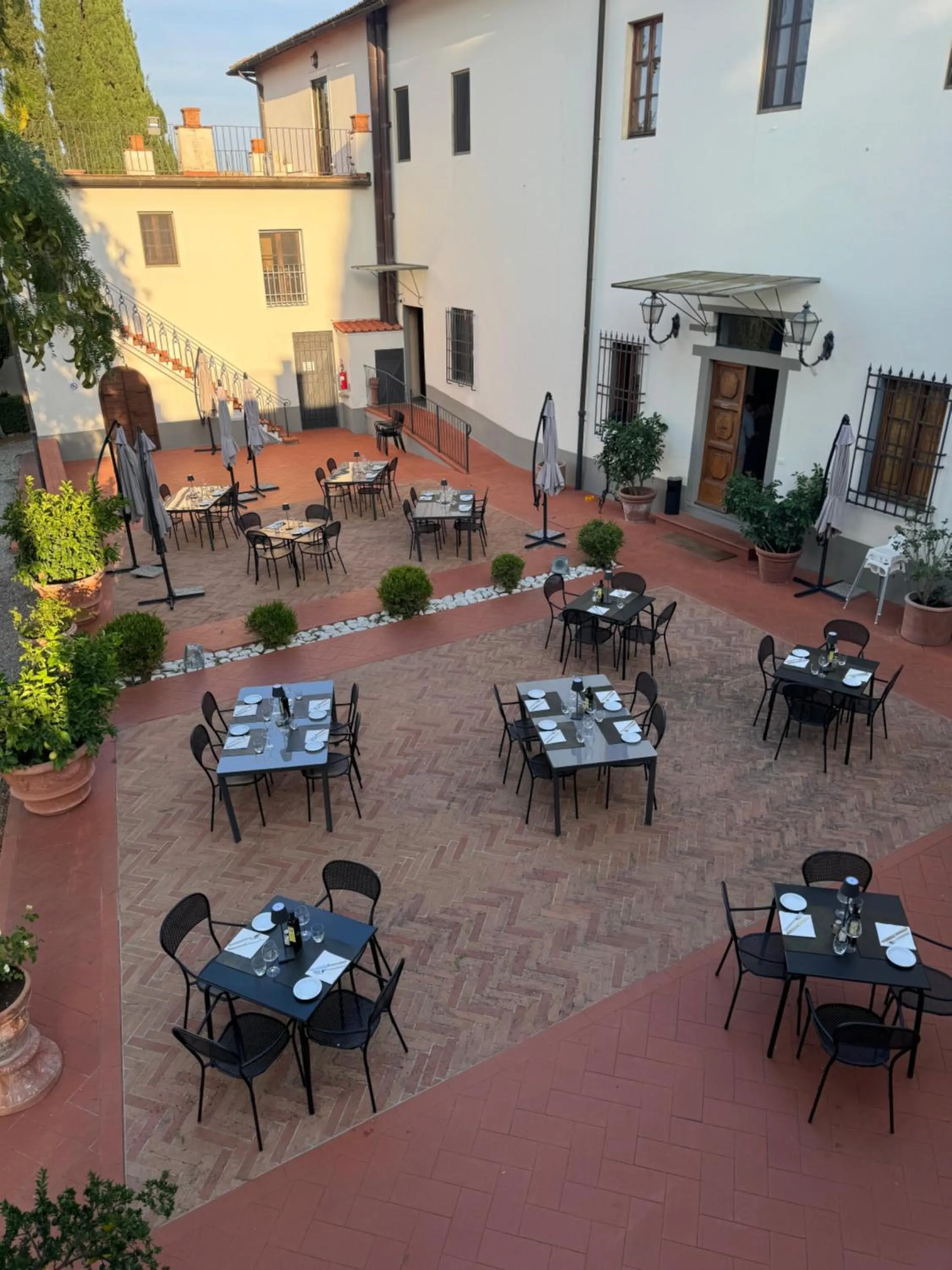 Restaurant/places to eat in Villa Castiglione