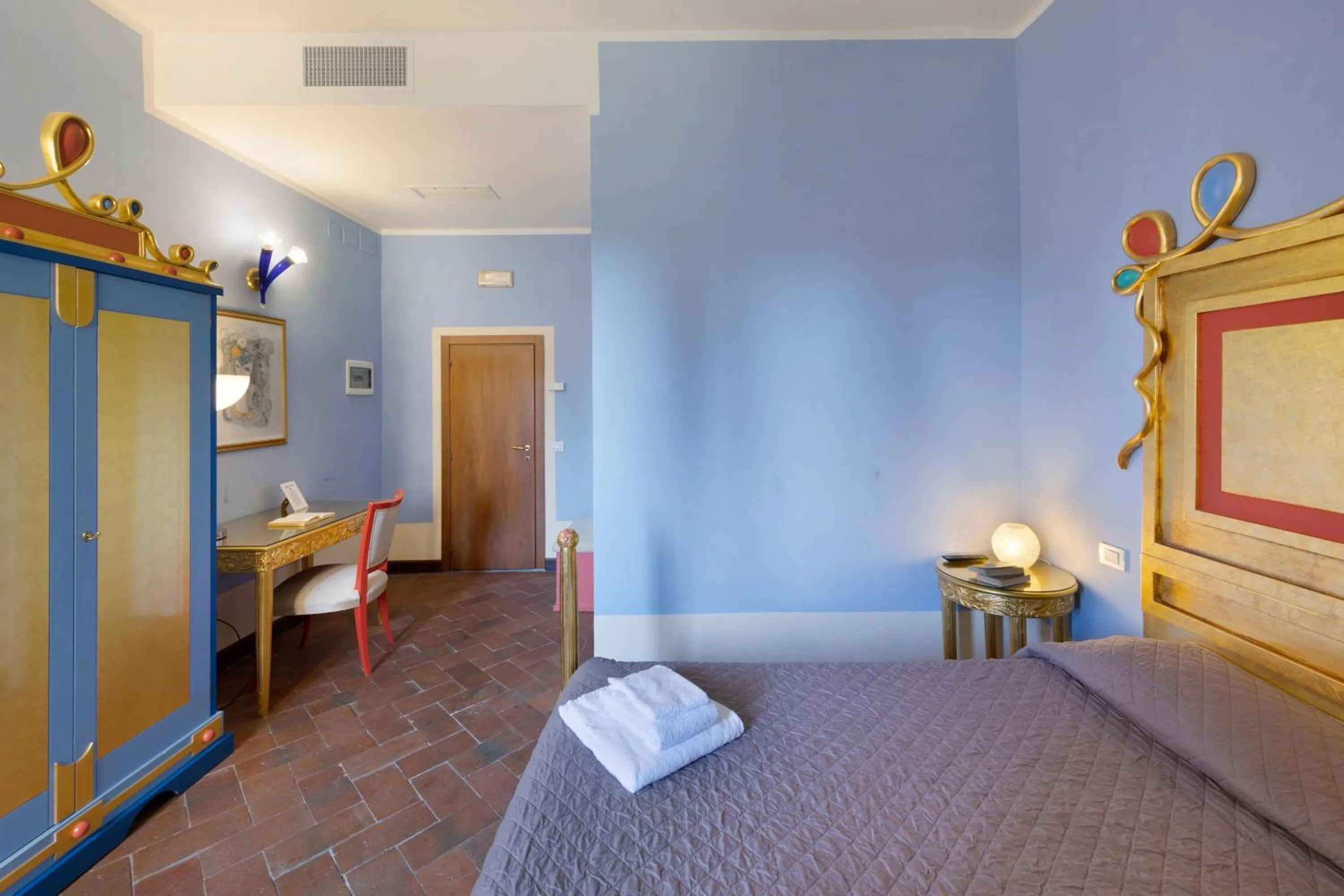 Photo of the whole room, Bed in Villa Castiglione