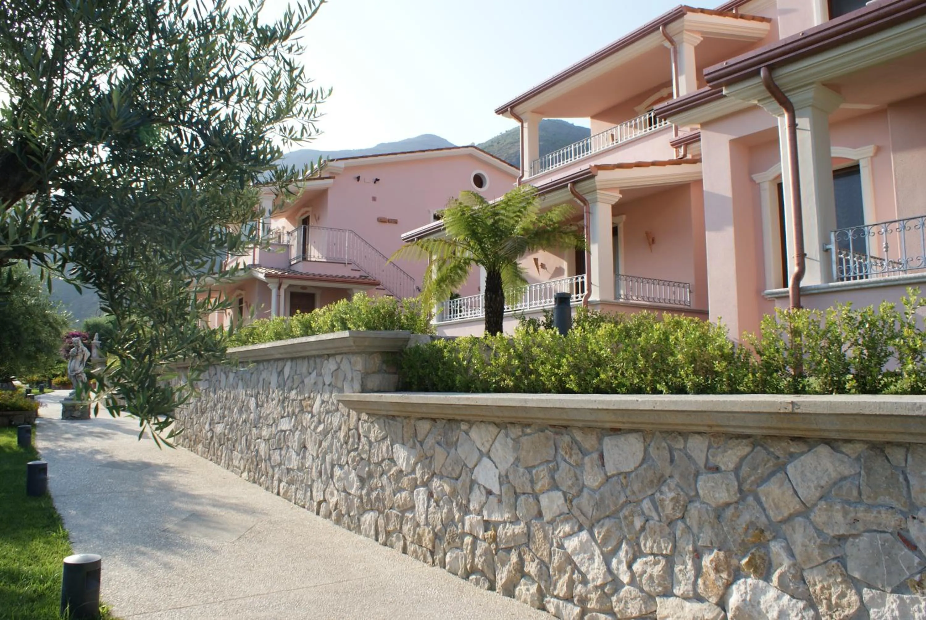Facade/entrance in Hotel Ristorante Borgo La Tana
