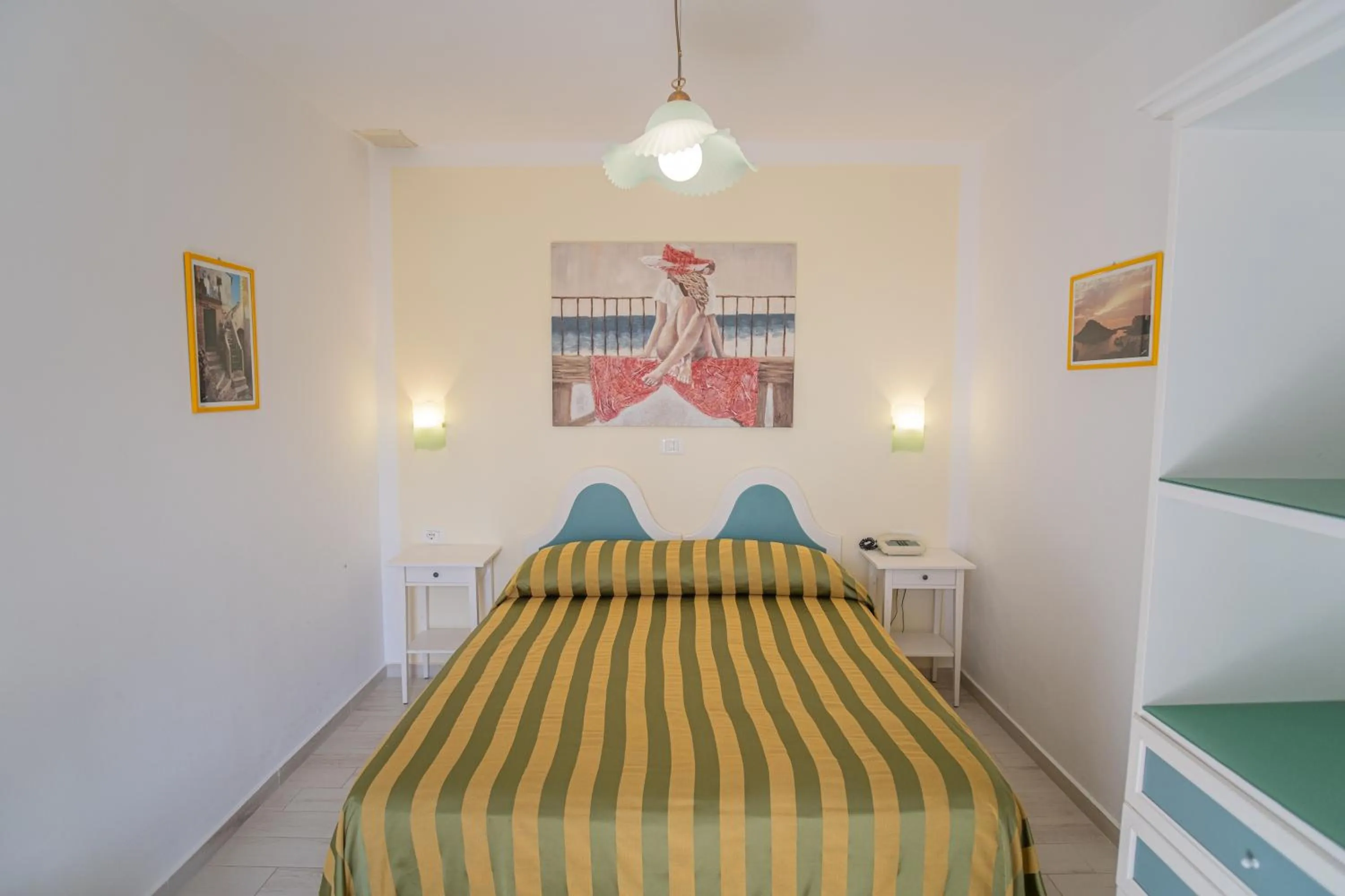 Bed in Hotel Ristorante Borgo La Tana