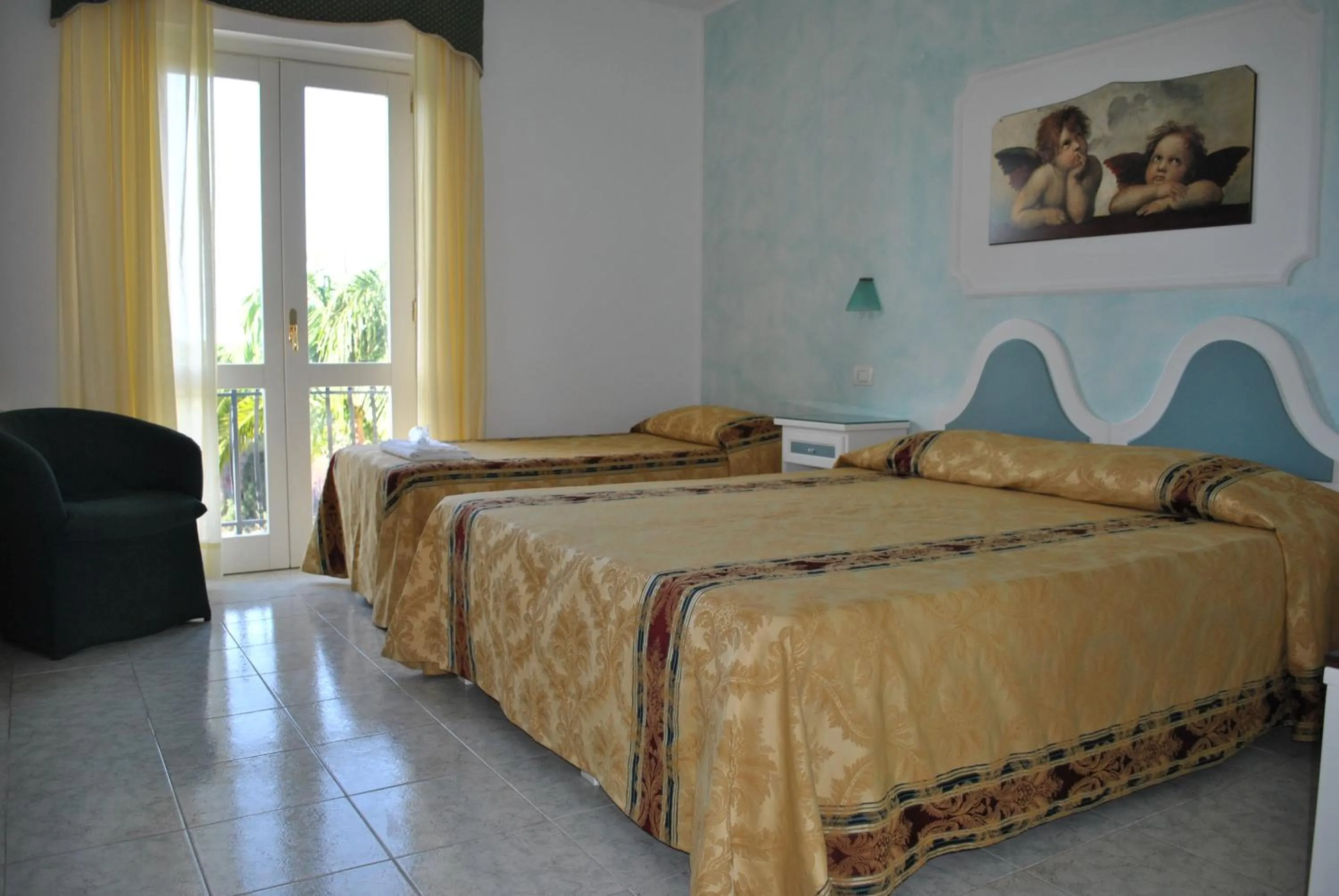 Bed in Hotel Ristorante Borgo La Tana