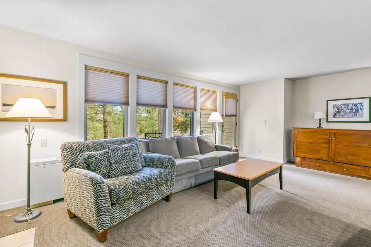 Seventh Mountain Resort