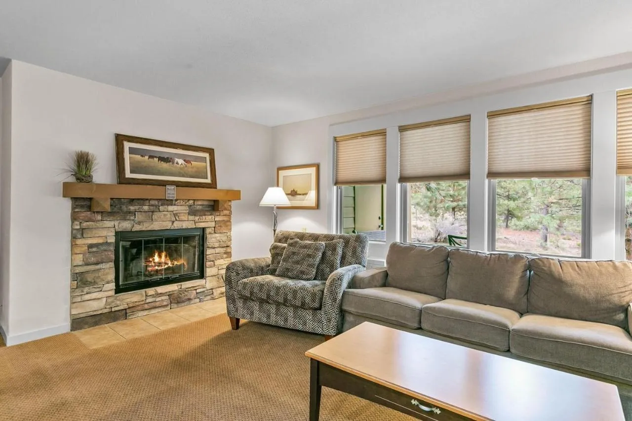 Seventh Mountain Resort