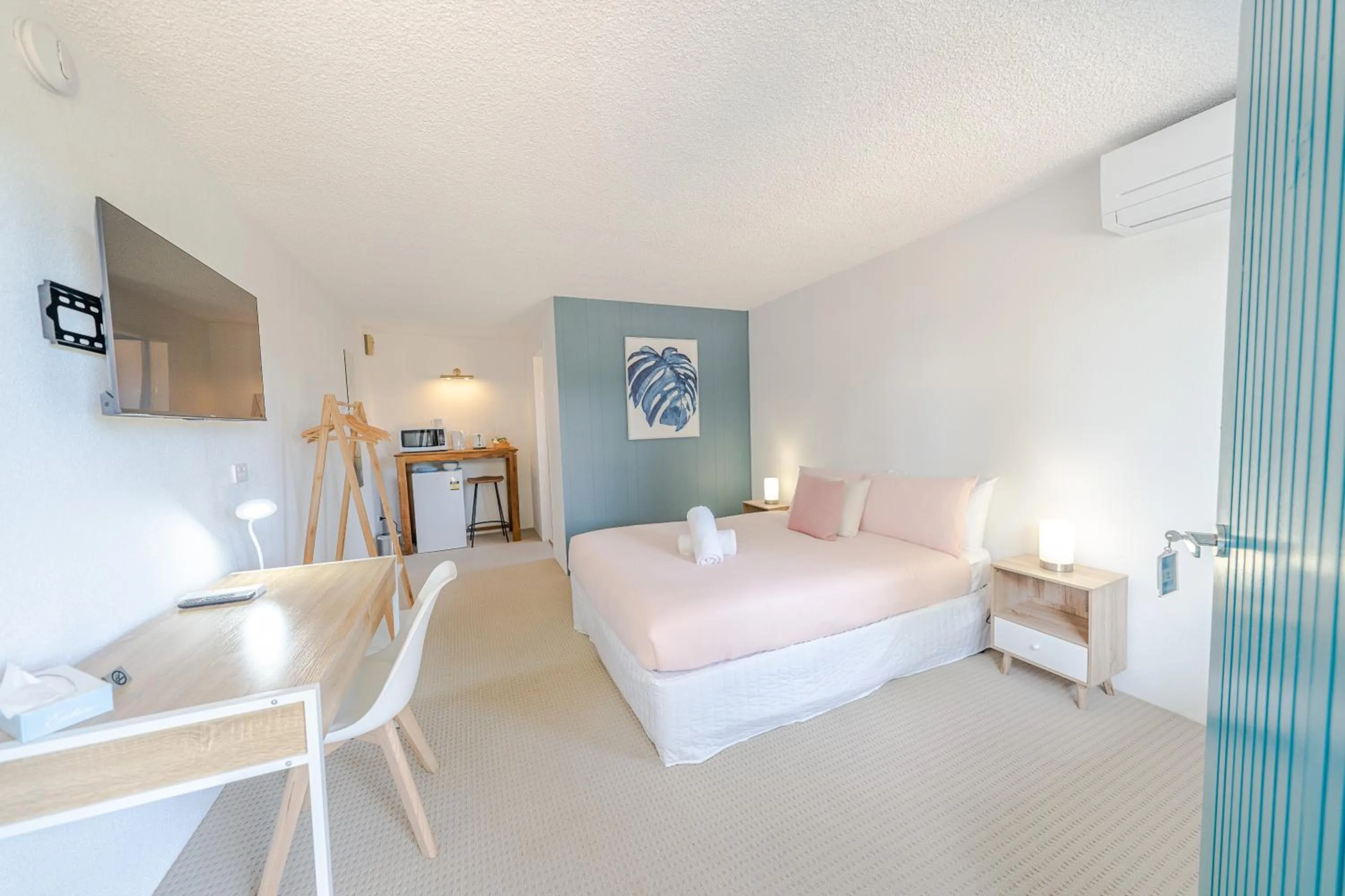 Queen Room in Coast Motel Eden