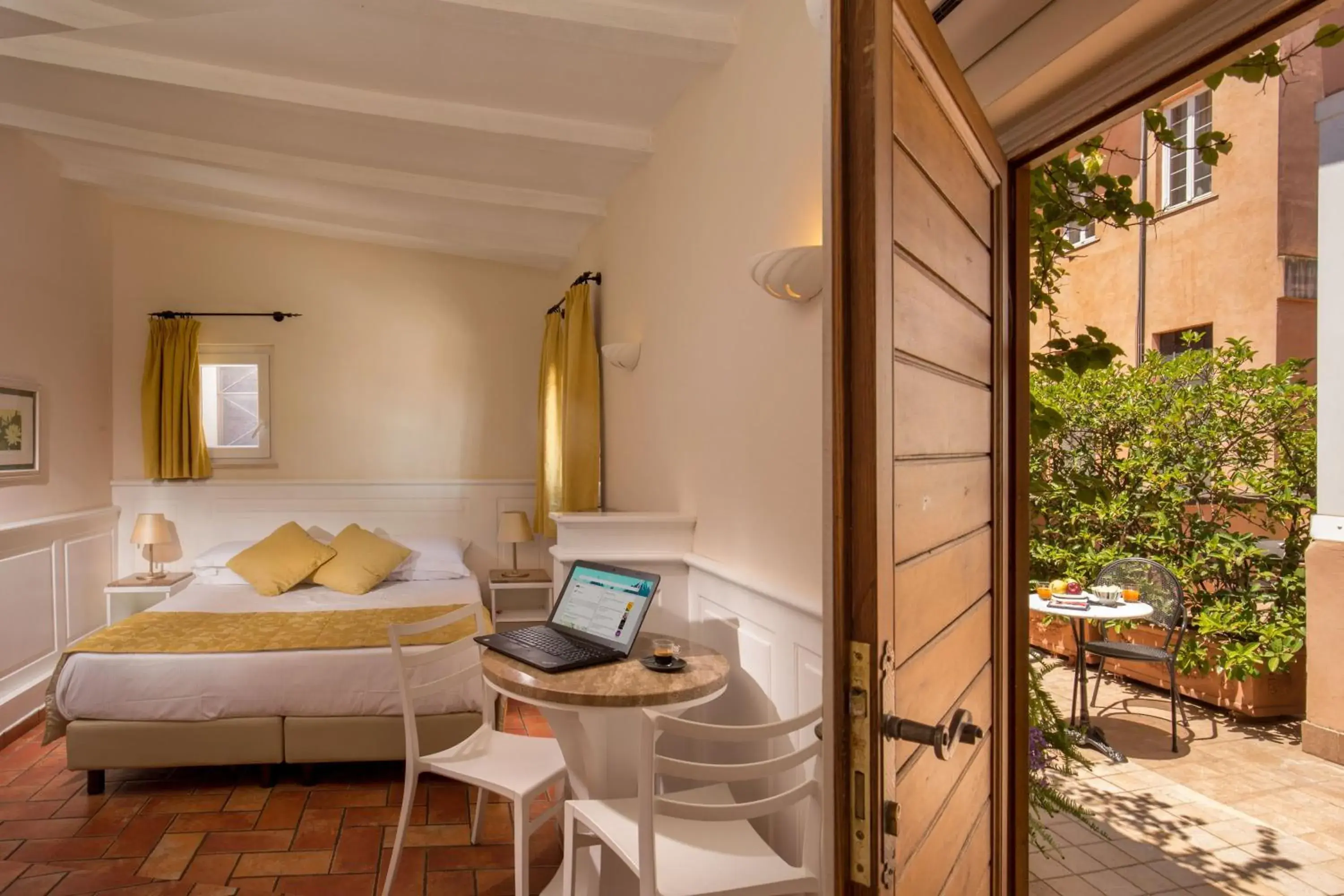 Double Room with Terrace in Aenea Inn Double Room with Terrace in Aenea Inn