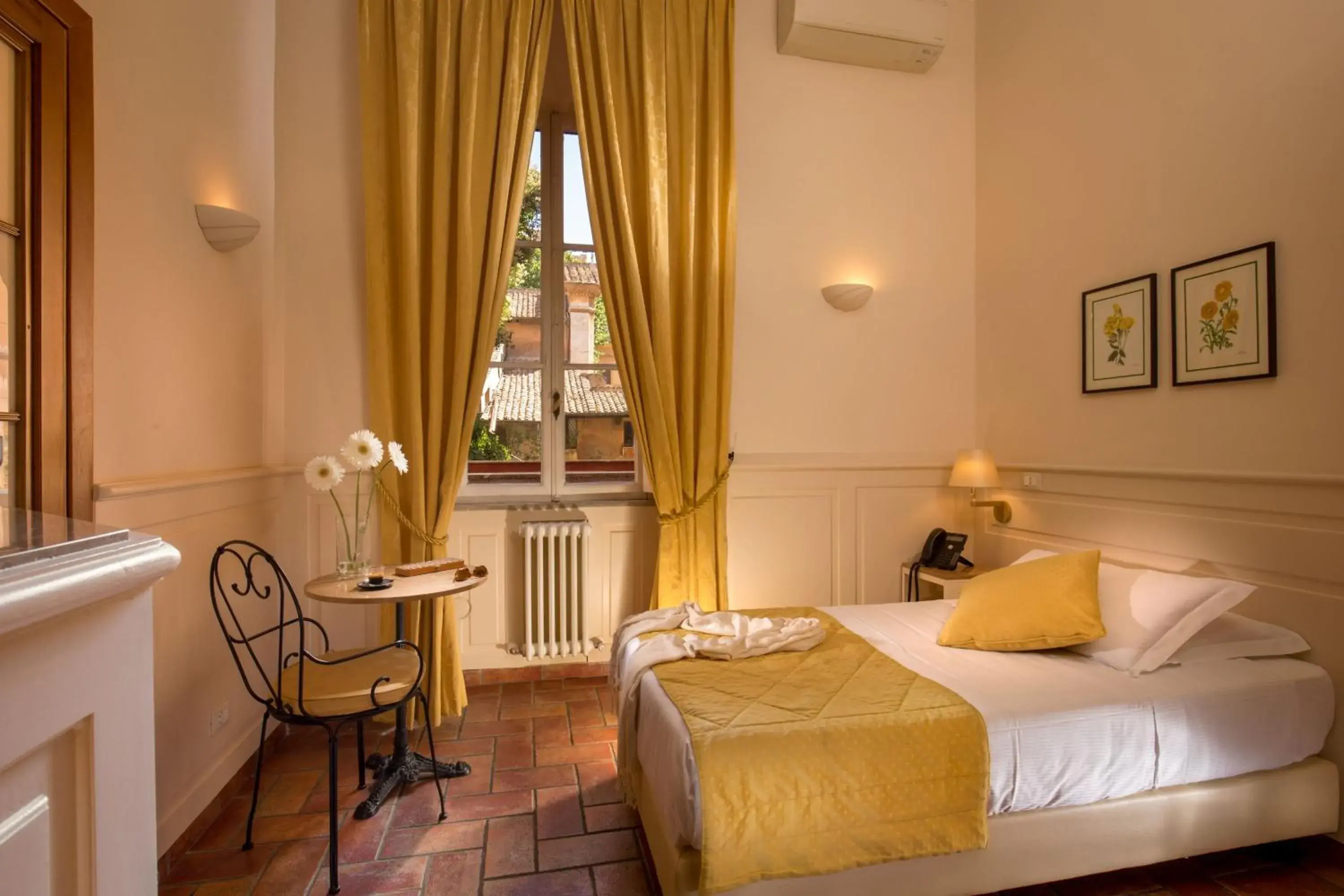 Bedroom, Bed in Aenea Inn Bedroom, Bed in Aenea Inn