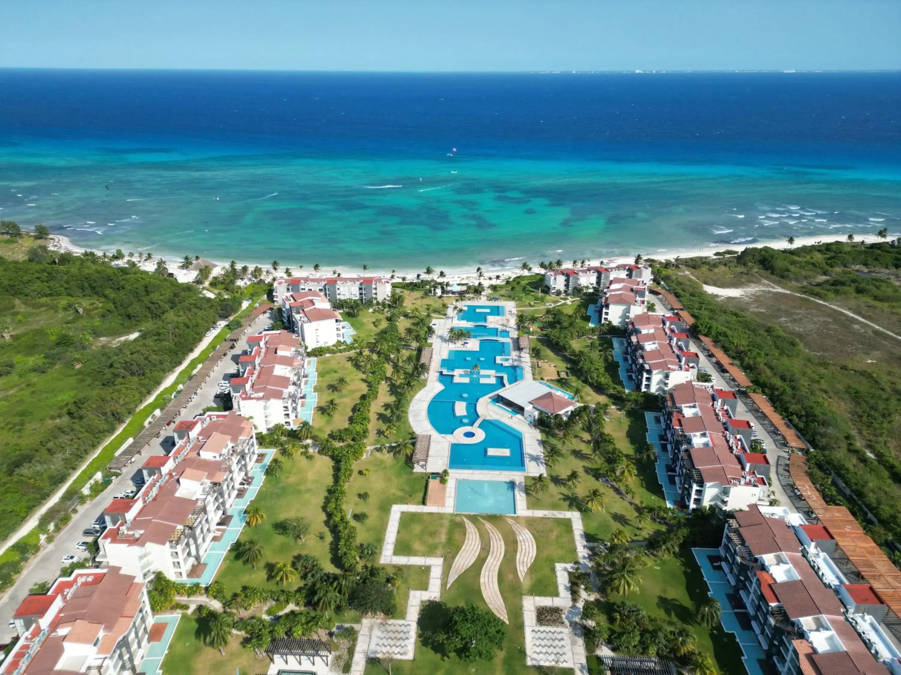 Luxury ocean view penthouse and private beach club Luxury ocean view penthouse and private beach club