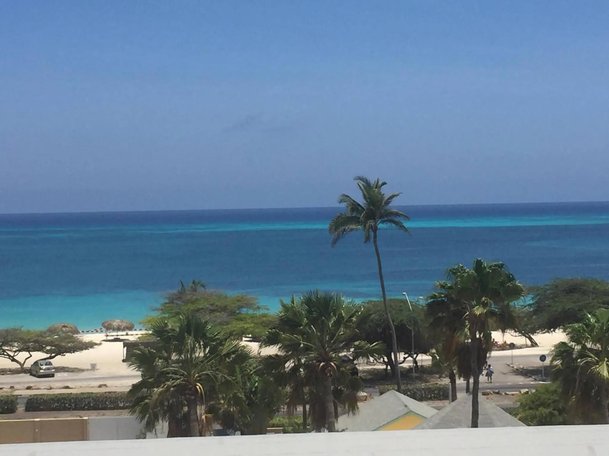 Modern Loft ,eagle Beach ,oasis Condo