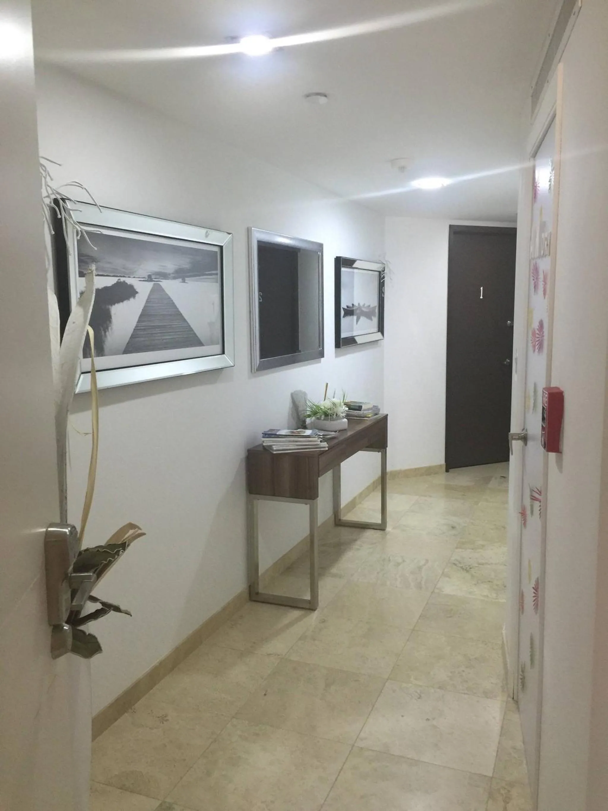 Modern Loft ,eagle Beach ,oasis Condo