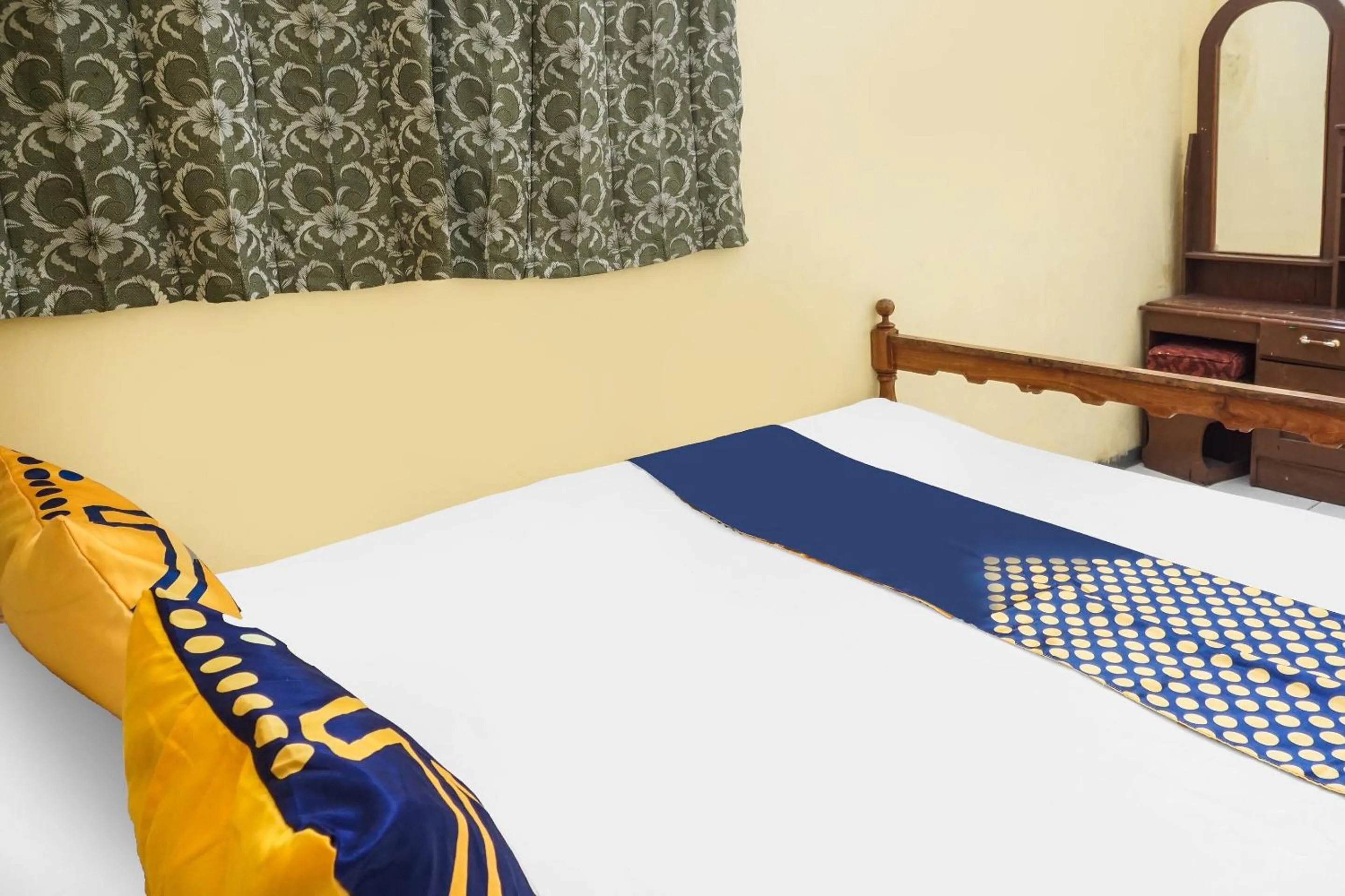 Bedroom, Bed in OYO Life 92087 Griya Nurainy