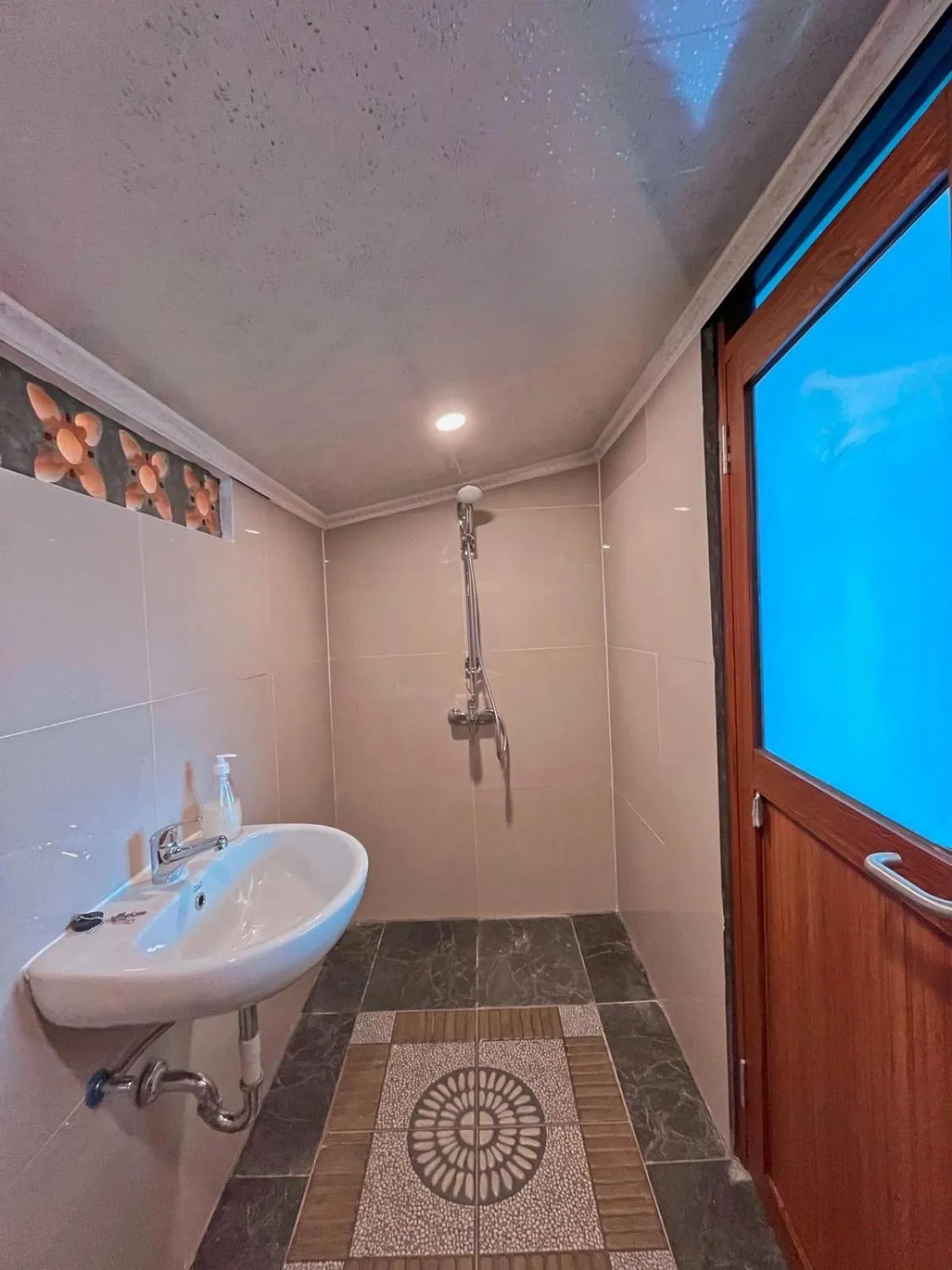 Bathroom in De Pointé Resort & Resto