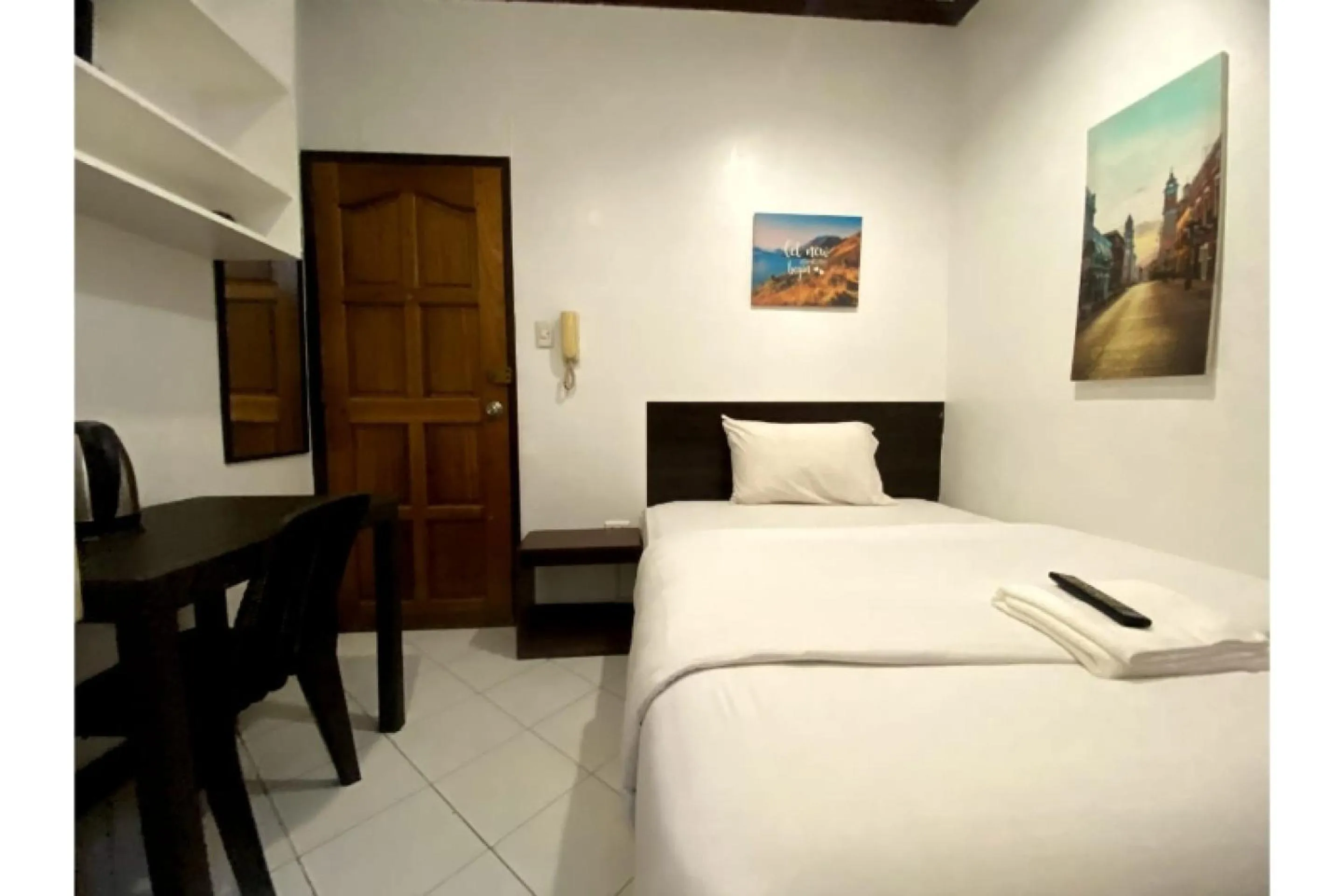 Bedroom in OYO 857 City Stay Inns Makati Avenue