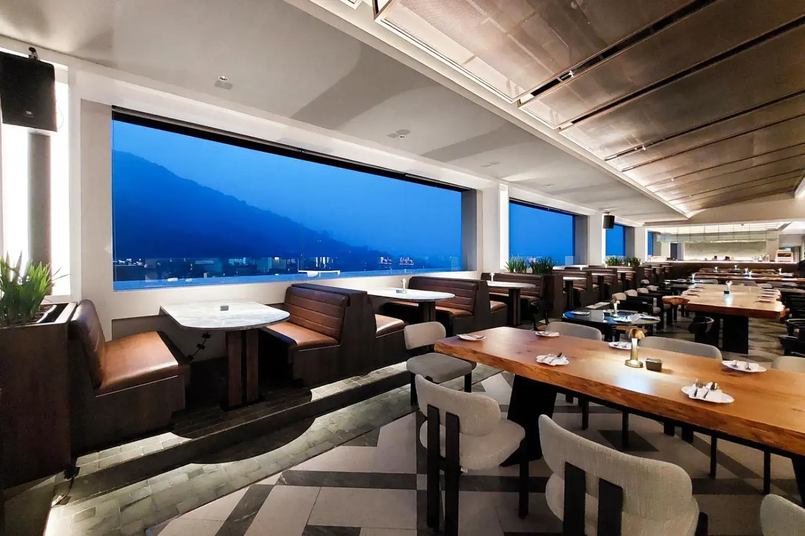 Restaurant/places to eat in Grand Aston Puncak Hotel & Resort Restaurant/places to eat in Grand Aston Puncak Hotel & Resort