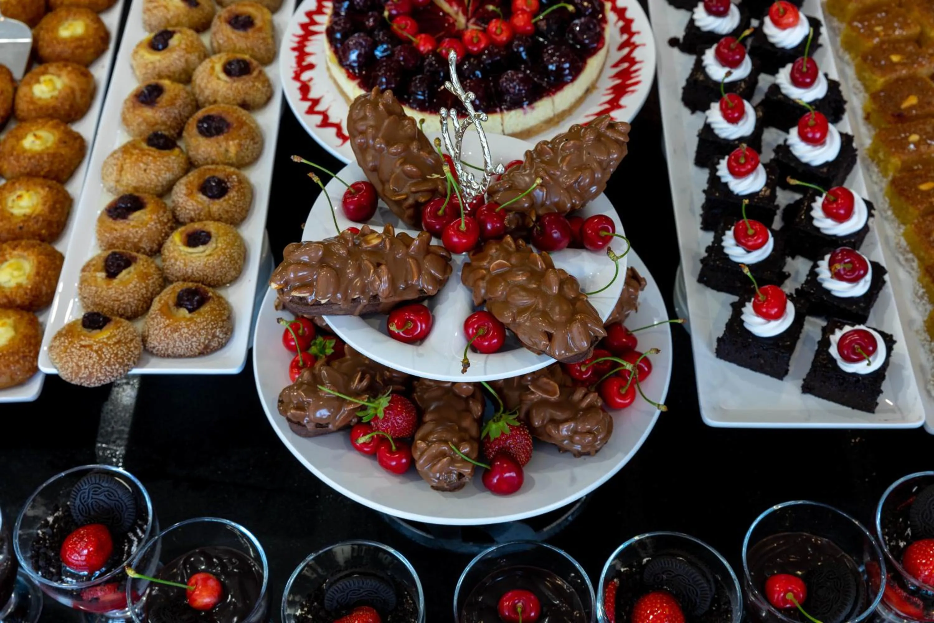 Food in Faros Premium Beach